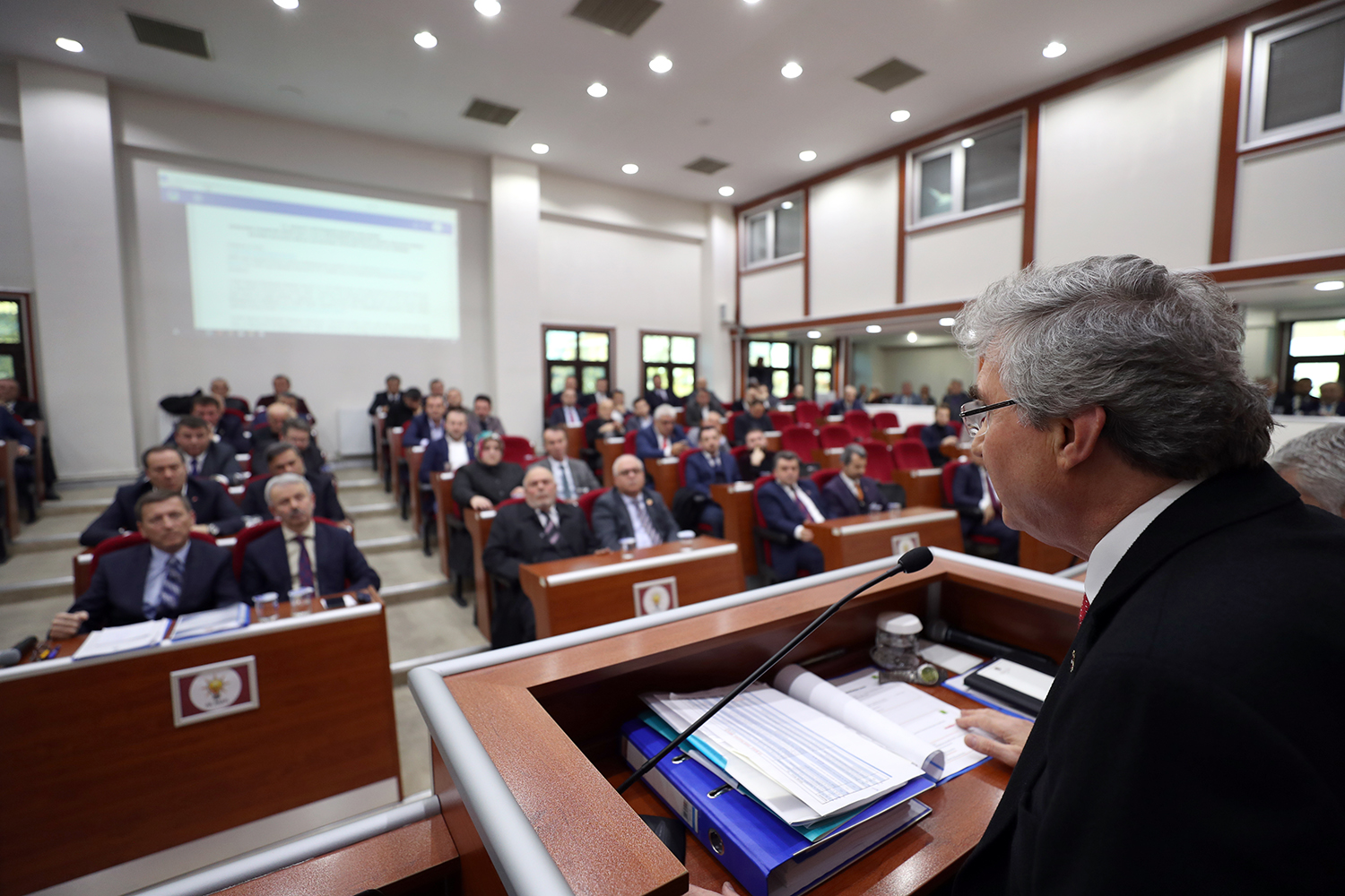 Hastane bölgesinde parklanmaya katlı çözüm