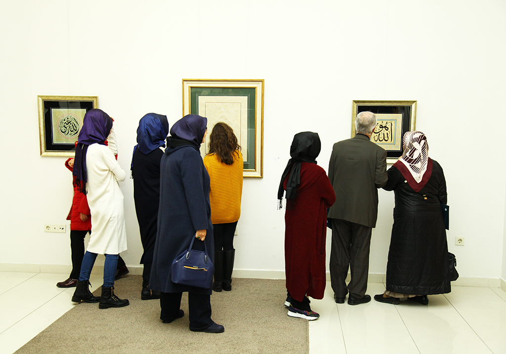 ‘Şükür’ Galeri’de açıldı