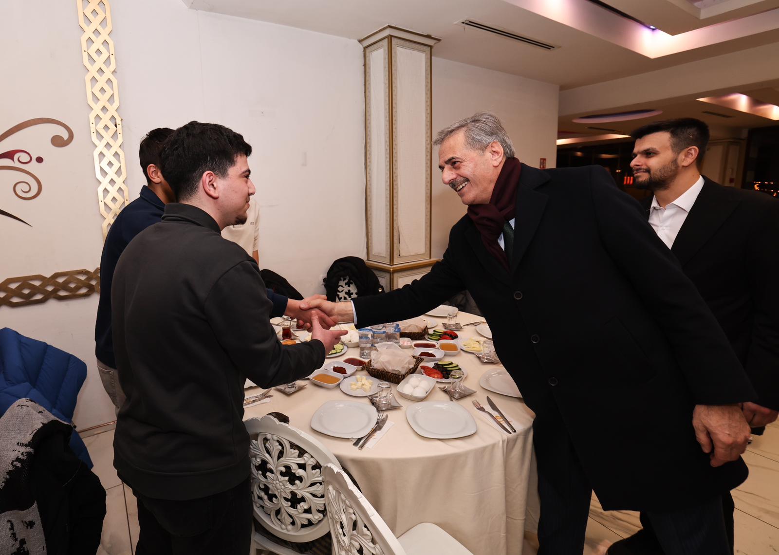 Başkan Yusuf Alemdar gençlere buluştu: “Gayemiz her alanda daha güçlü bir Sakarya’nın inşasıdır”