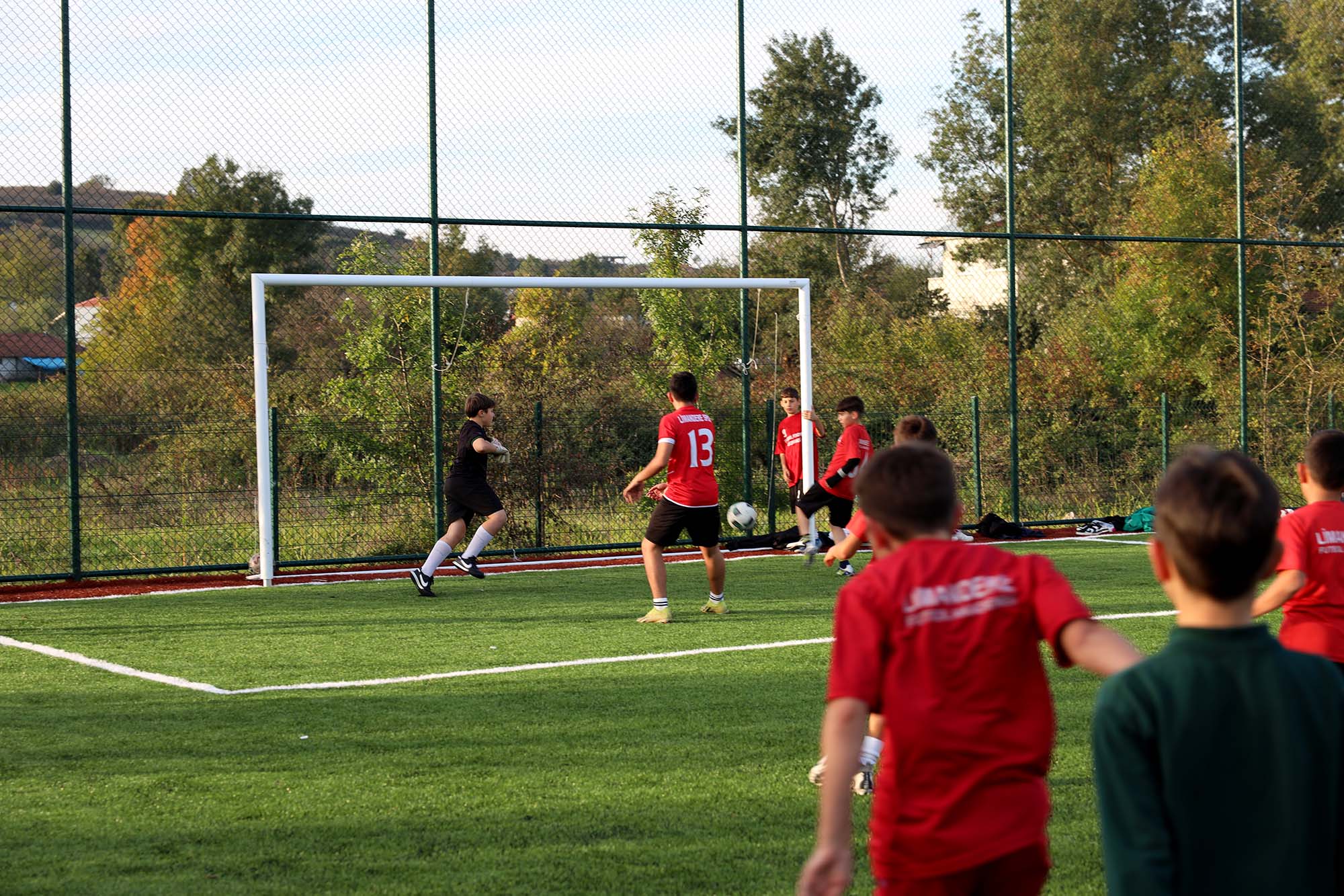 Karasu Limandere yeni spor tesisine kavuştu