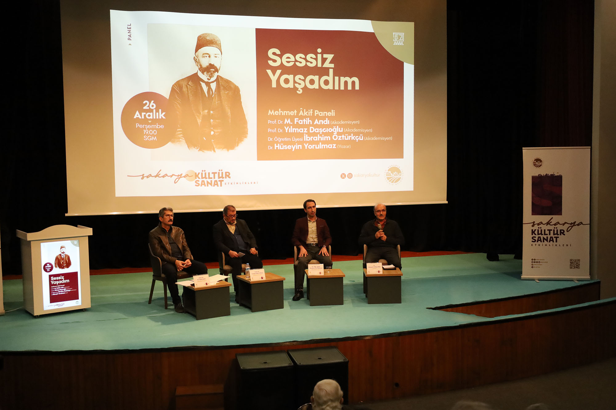 Milletin hafızasında hiç sönmeyecek olan bir ışık: Mehmet Akif’in vatana olan aşkını anlattılar 