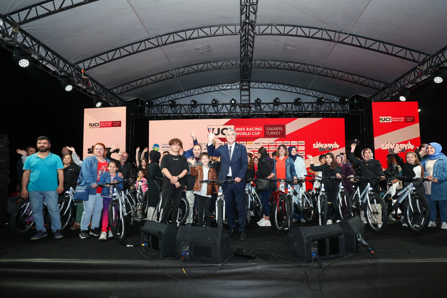 Vadide Dünya Kupası yarışları sonrası Cengiz Kurtoğlu rüzgarı