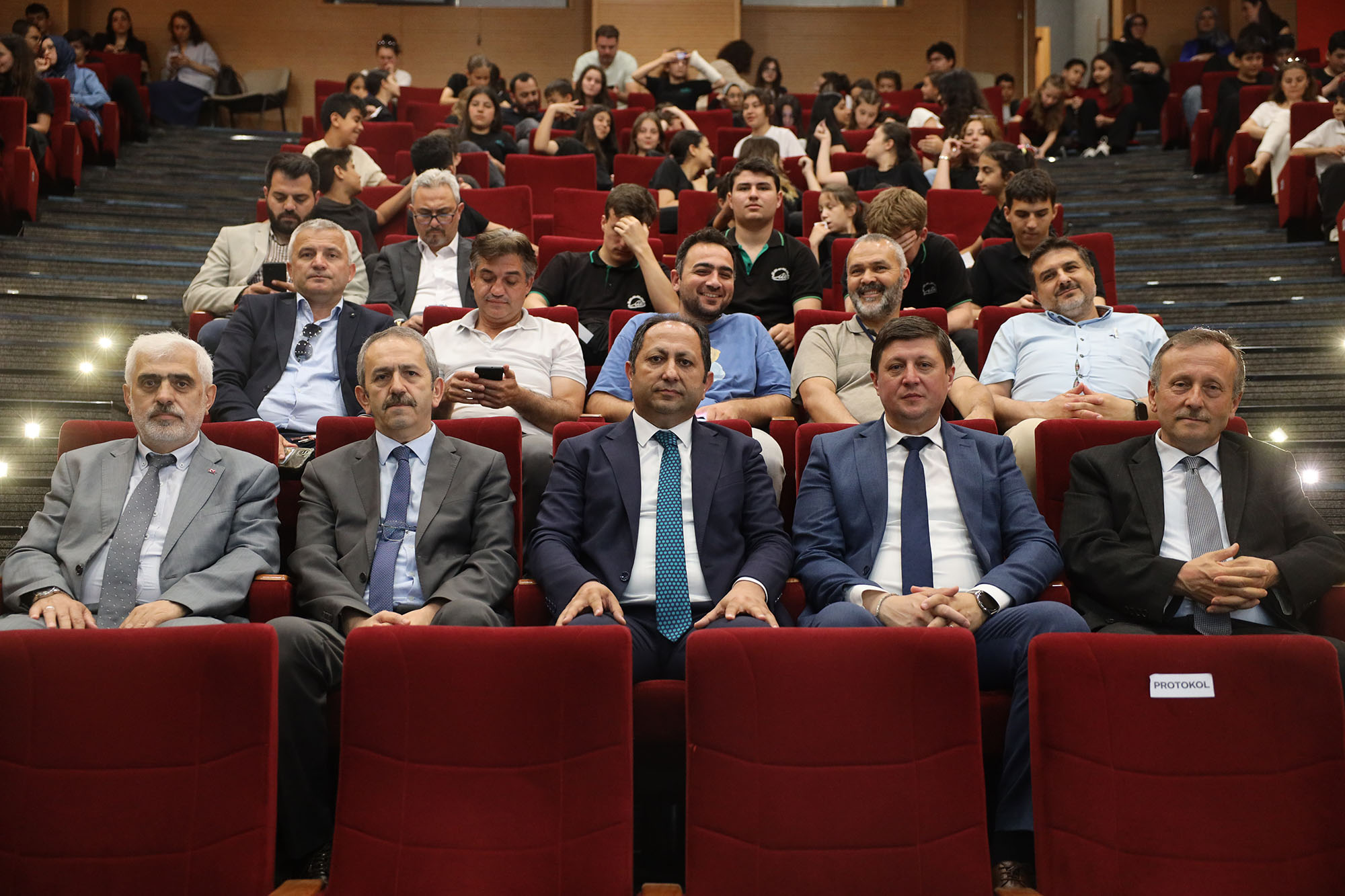 Sakarya’da öğrenciler ayrışan her atıkla geleceğe umut taşıdı