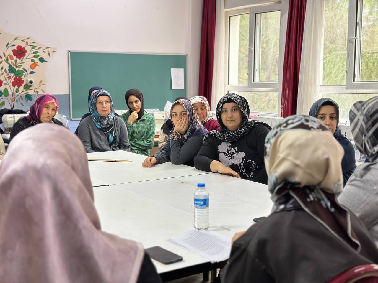 Büyükşehir’in uzmanları kırsalda “Kadın Kadına” projesi için sahaya indi