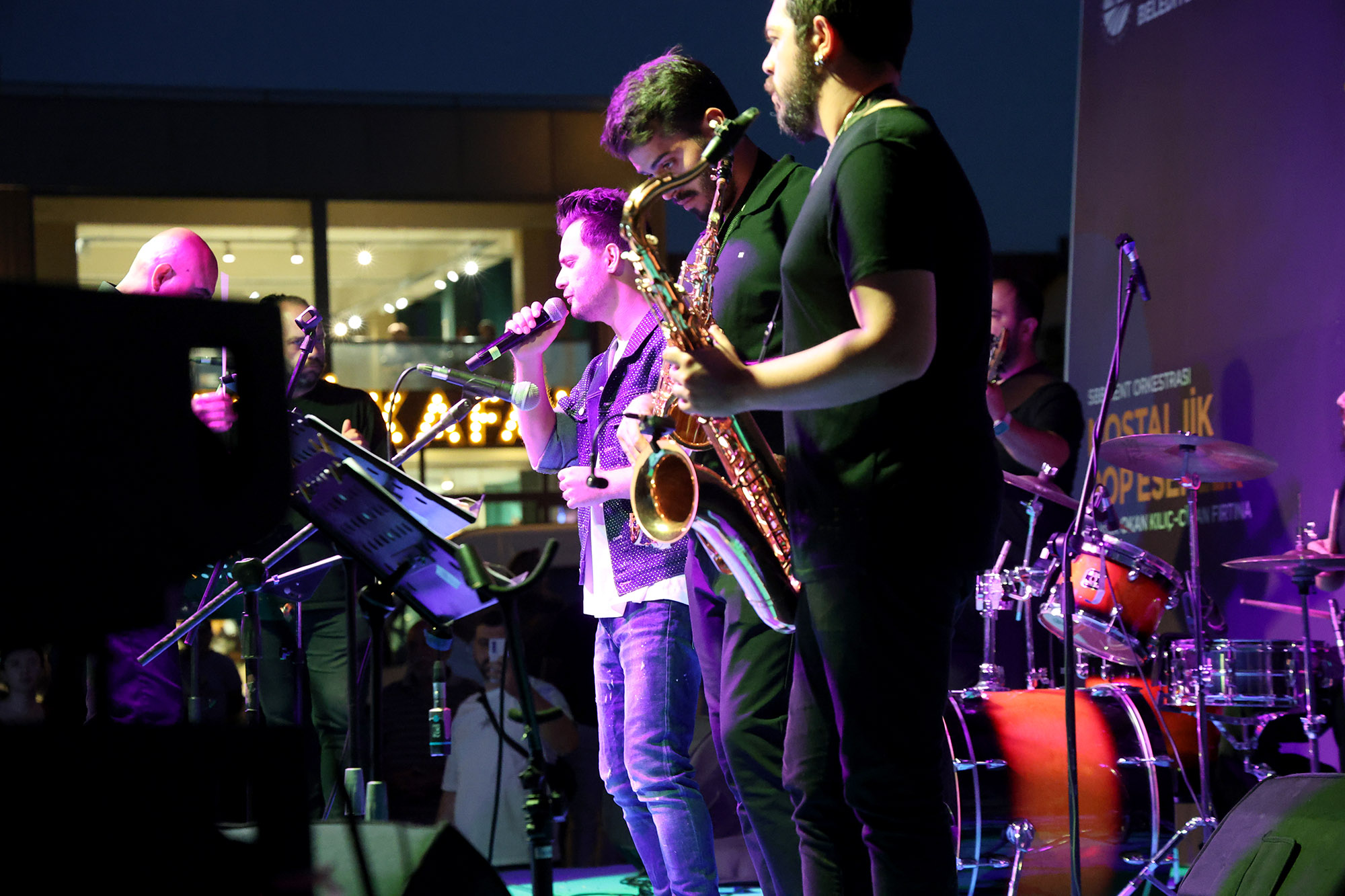 “Yaz Seninle Güzel” konserleri Kocaali ve Sapanca’da unutulmaz bir gece yaşattı