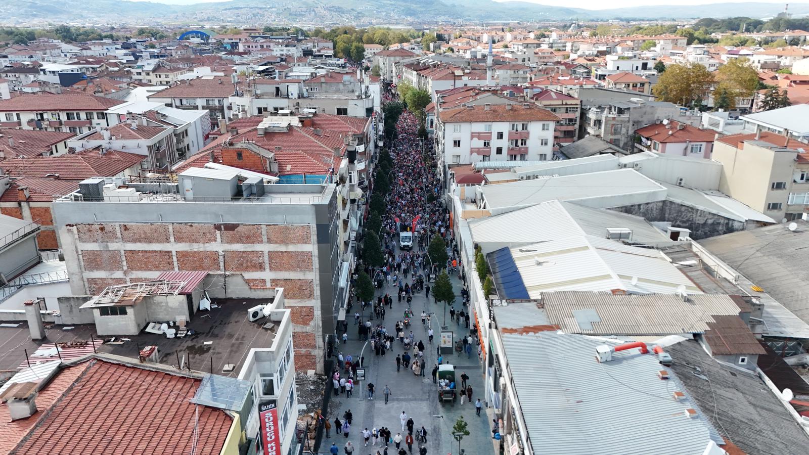 Başkan Alemdar: “Sakarya mazlumun yanında olduğunu bir kez daha gösterdi”