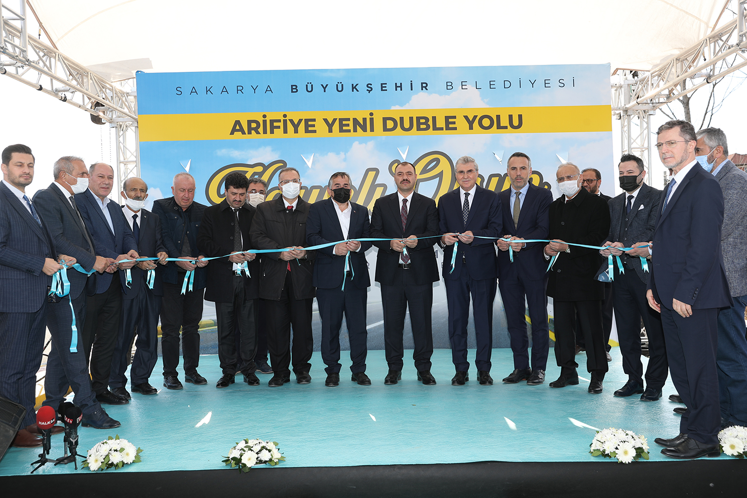 “Arifiye’nin yeni duble yolu ve gasilhane hayırlı olsun”