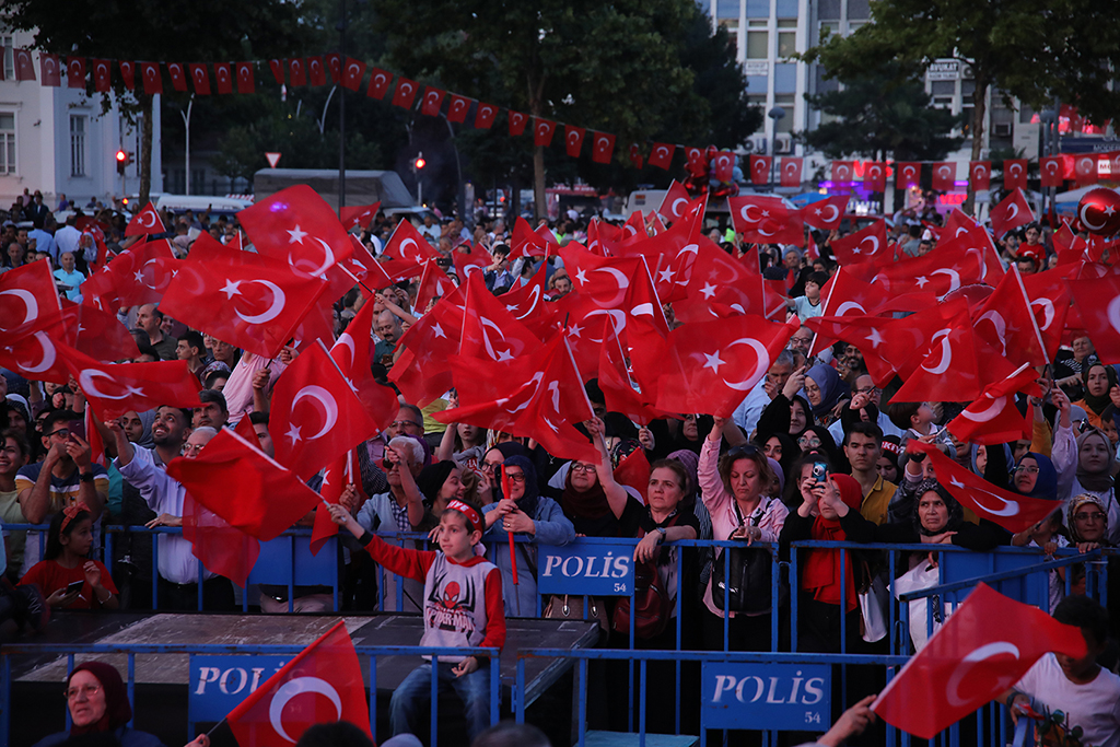 “15 Temmuz milletimizin kahramanlık destanı yazdığı gecedir”