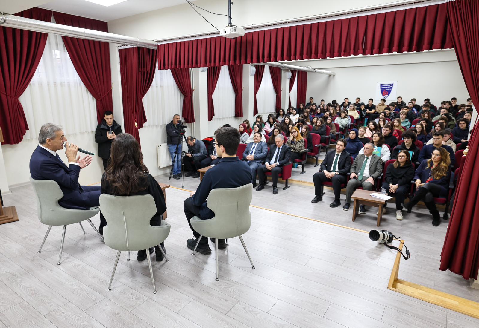 Başkan Yusuf Alemdar: “AFA, AKM, Bilim Merkezi, Şehir Kütüphanesi ve Raylı Sistemlerle gençliğin Sakarya'sını inşa ediyoruz”