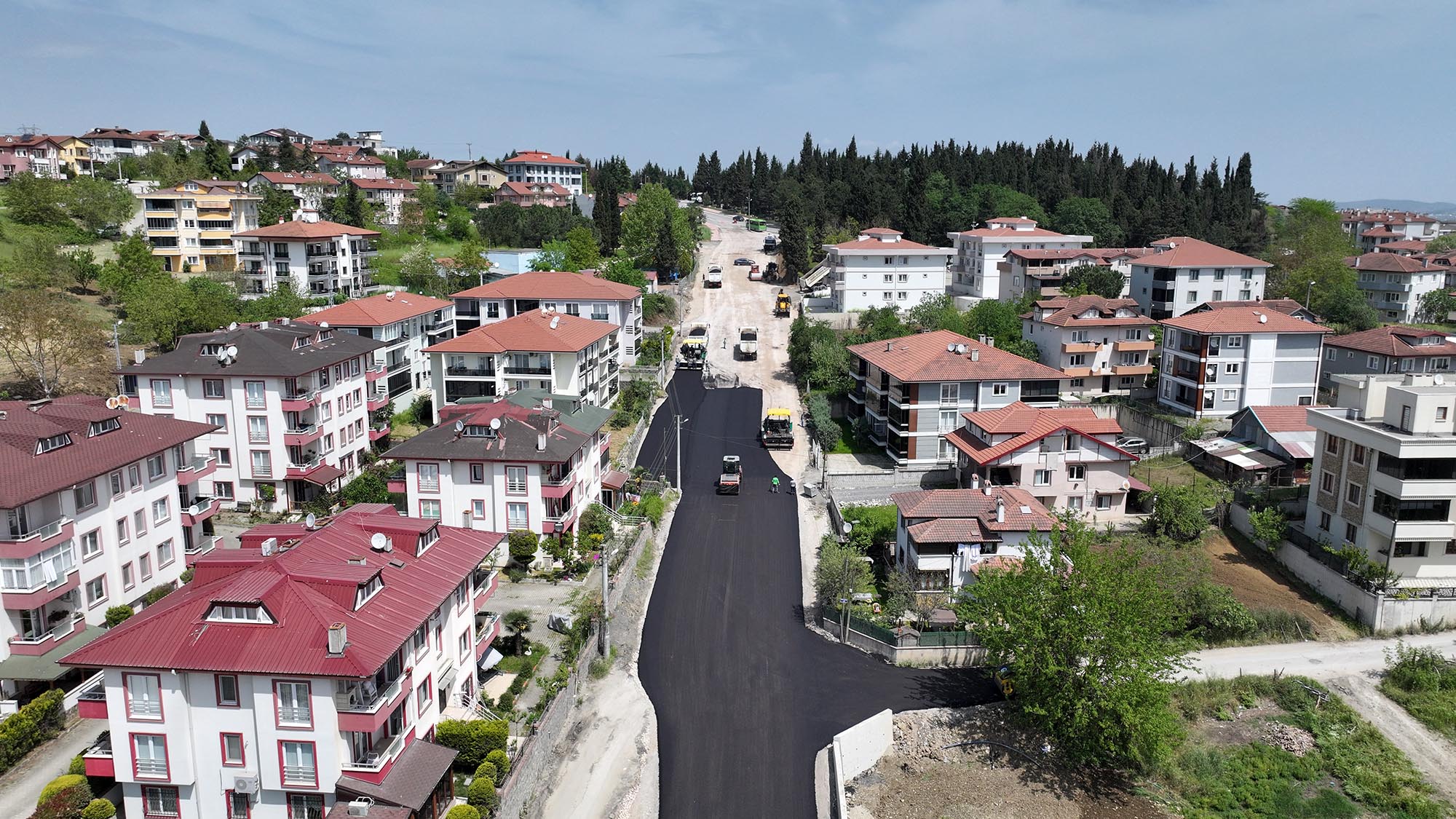 Serdivan’da sürücülere nefes aldıracak yeni kaçış güzergahı açılıyor: Asfalt işlemi başladı