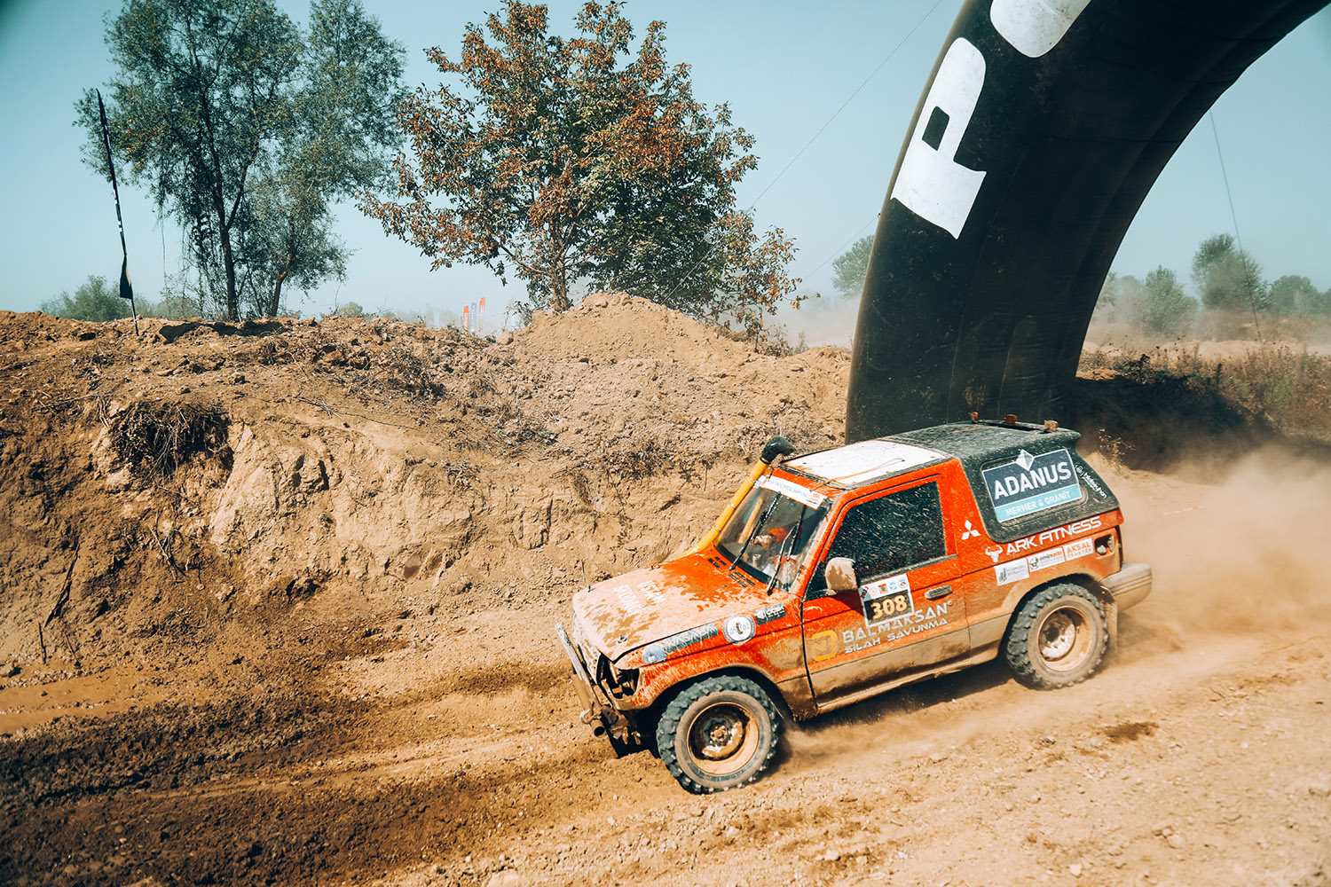 Spor Ada Tesisleri’nde Off-Road rüzgârı: Yarışların son etabı nefes kesiyor