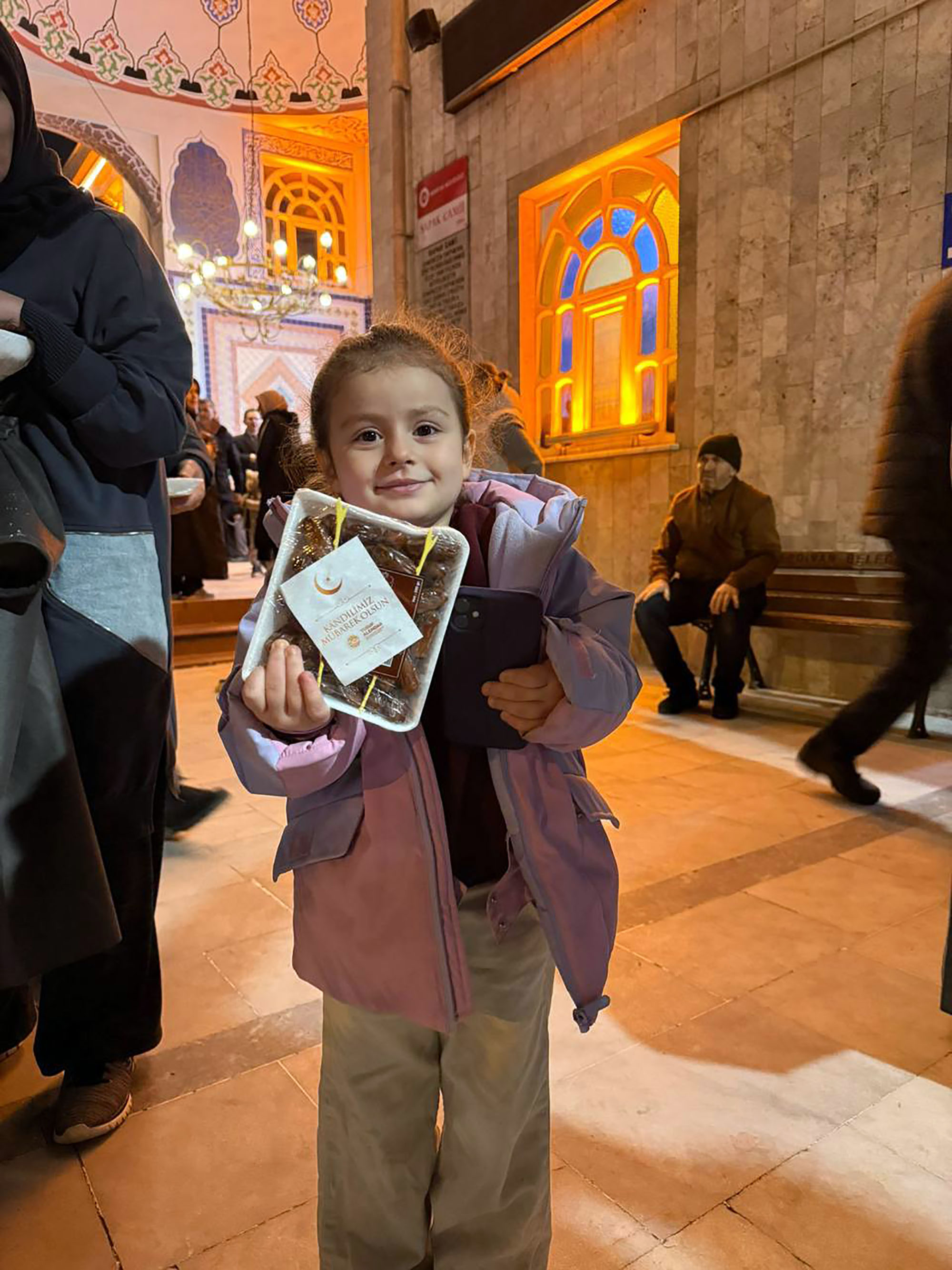 “Bayrama birlik ve sağlık içinde kavuşalım”
