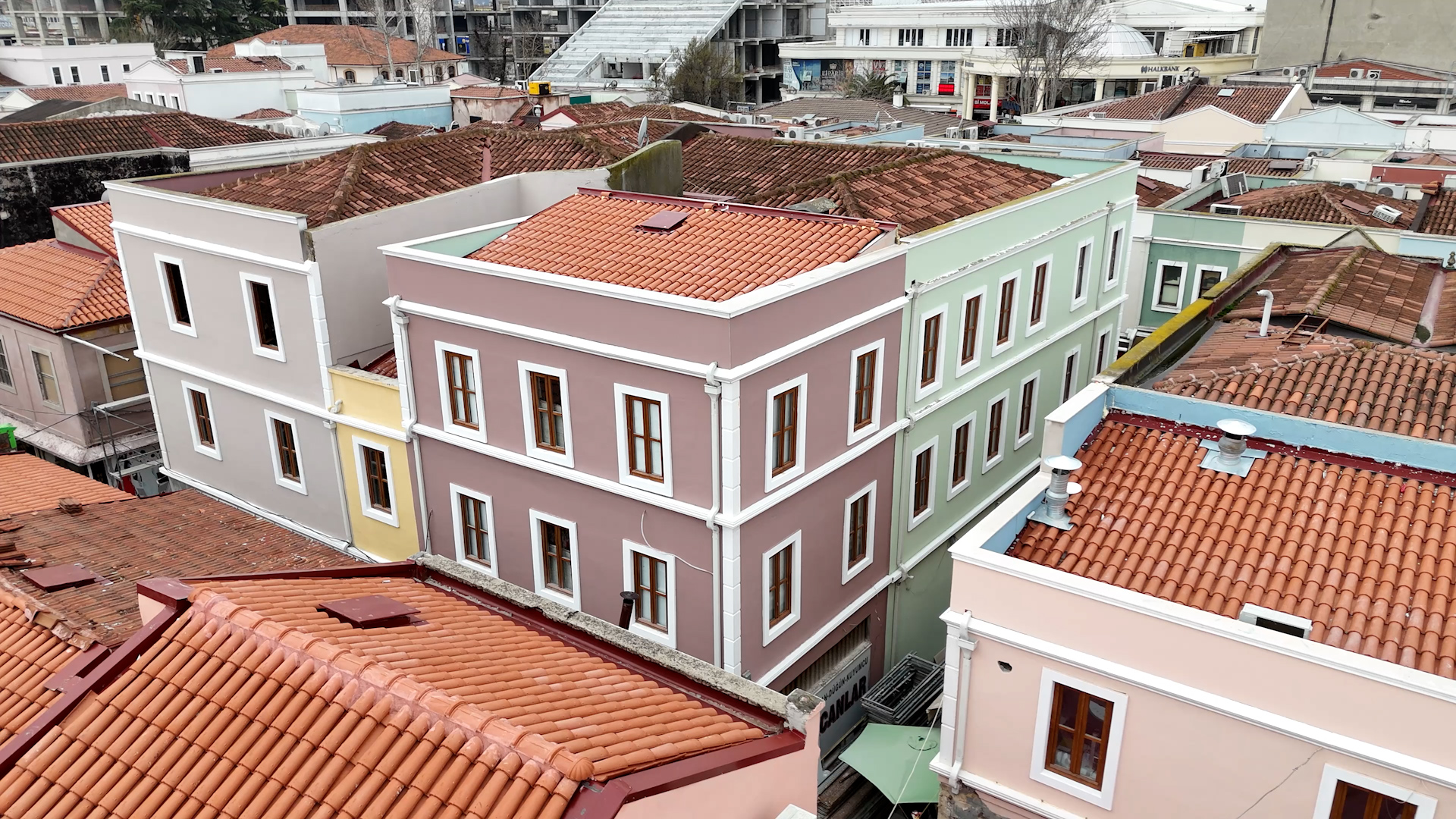 Uzunçarşı’nın tamamı artık yepyeni bir yüze kavuşuyor: Başkan Alemdar, son etap için ihale tarihini açıkladı
