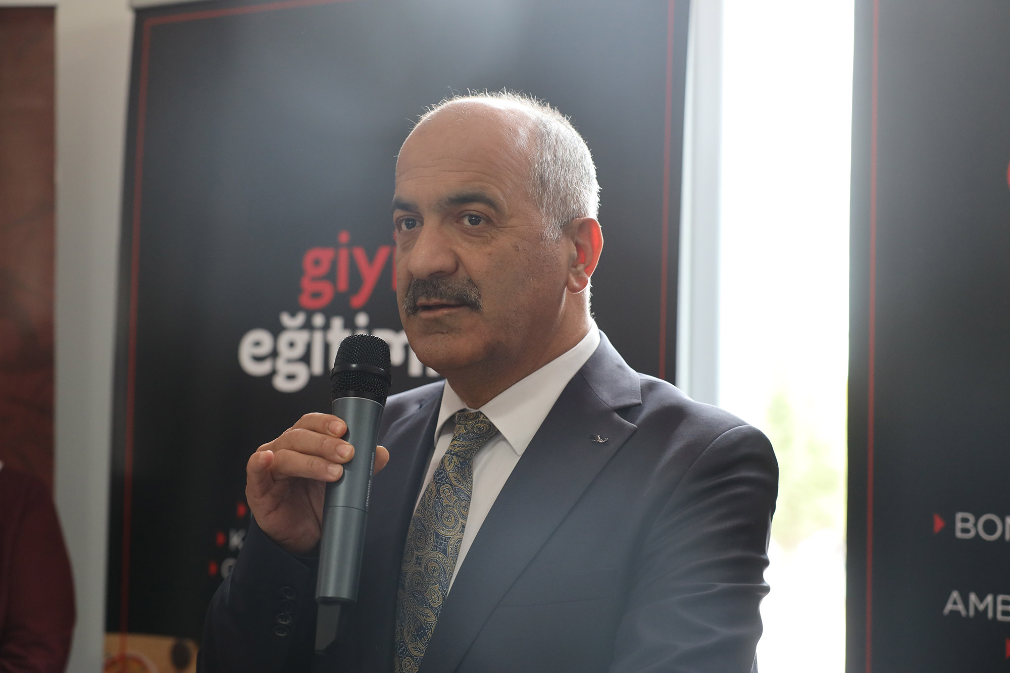 SAMEK yıl sonu sergileri Kocaali’de devam etti