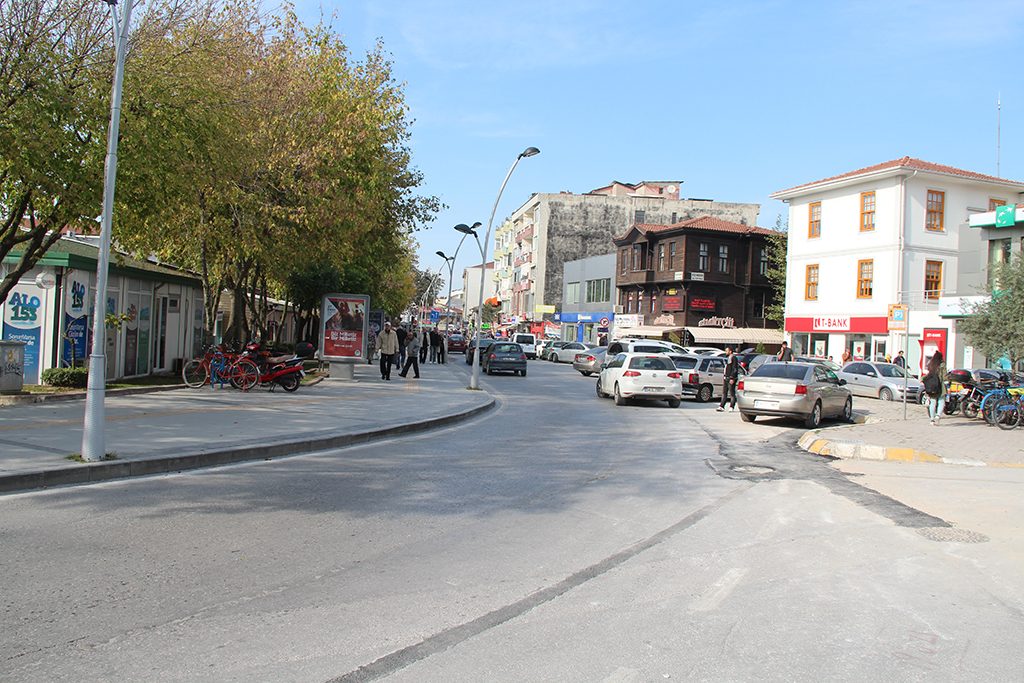 Bu Caddeleri Kullanacaklara Uyarı