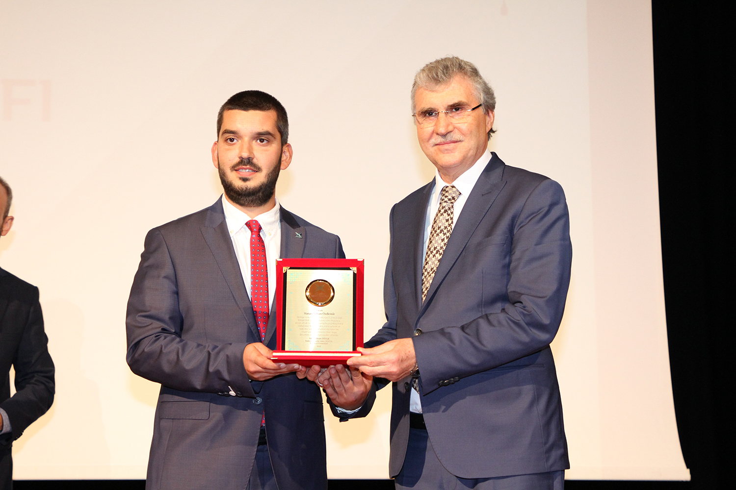 “Gençler ülkemizin umudu yarınlarımızın bekçileridir”