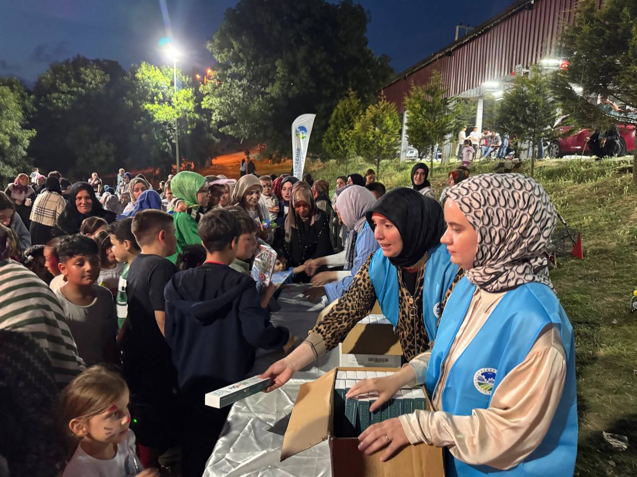 ‘Mahallemde Neşe Var’ Ferizli’de çocuklara unutulmaz bir yaz günü yaşattı