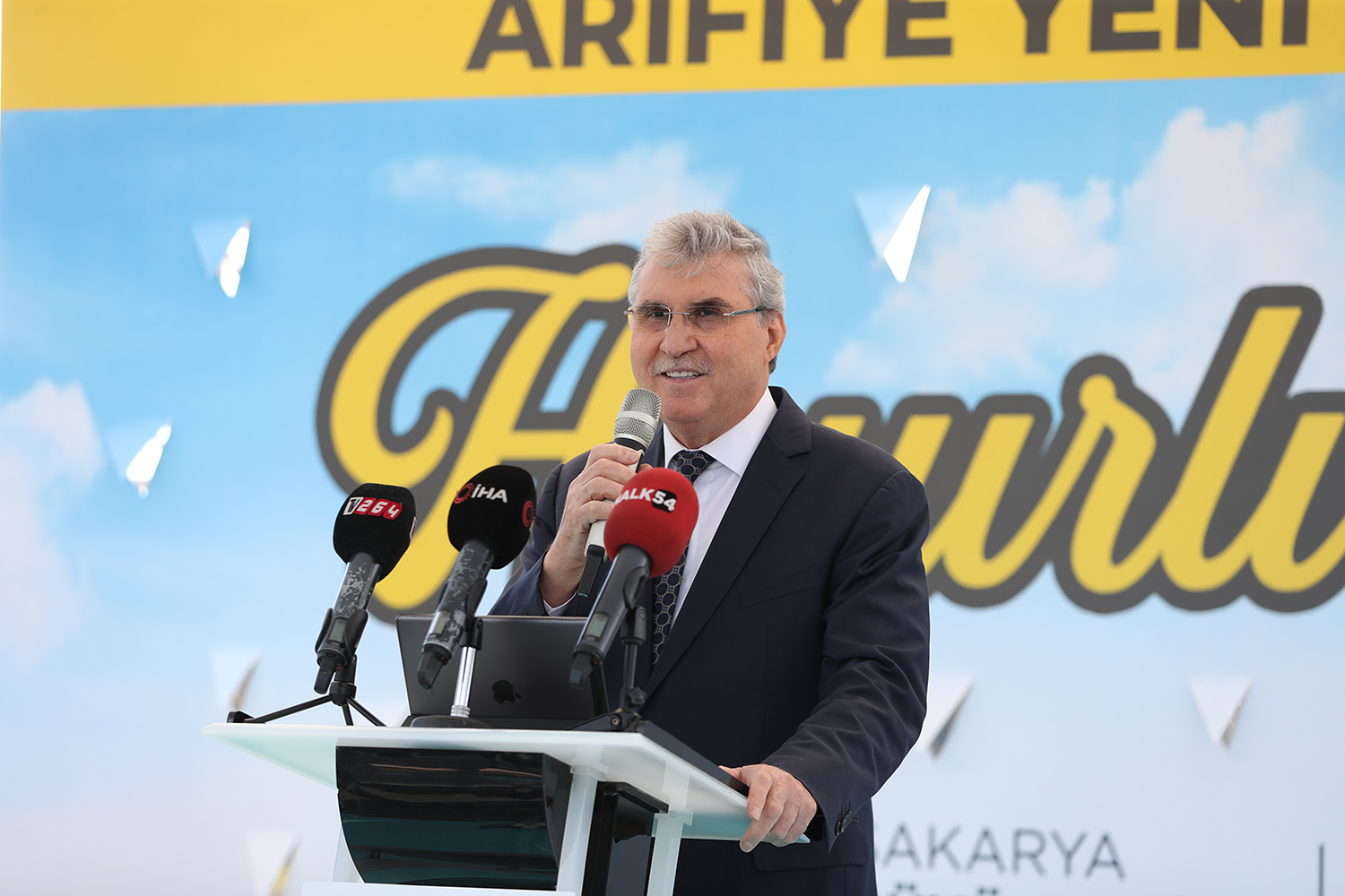 “Arifiye’nin yeni duble yolu ve gasilhane hayırlı olsun”