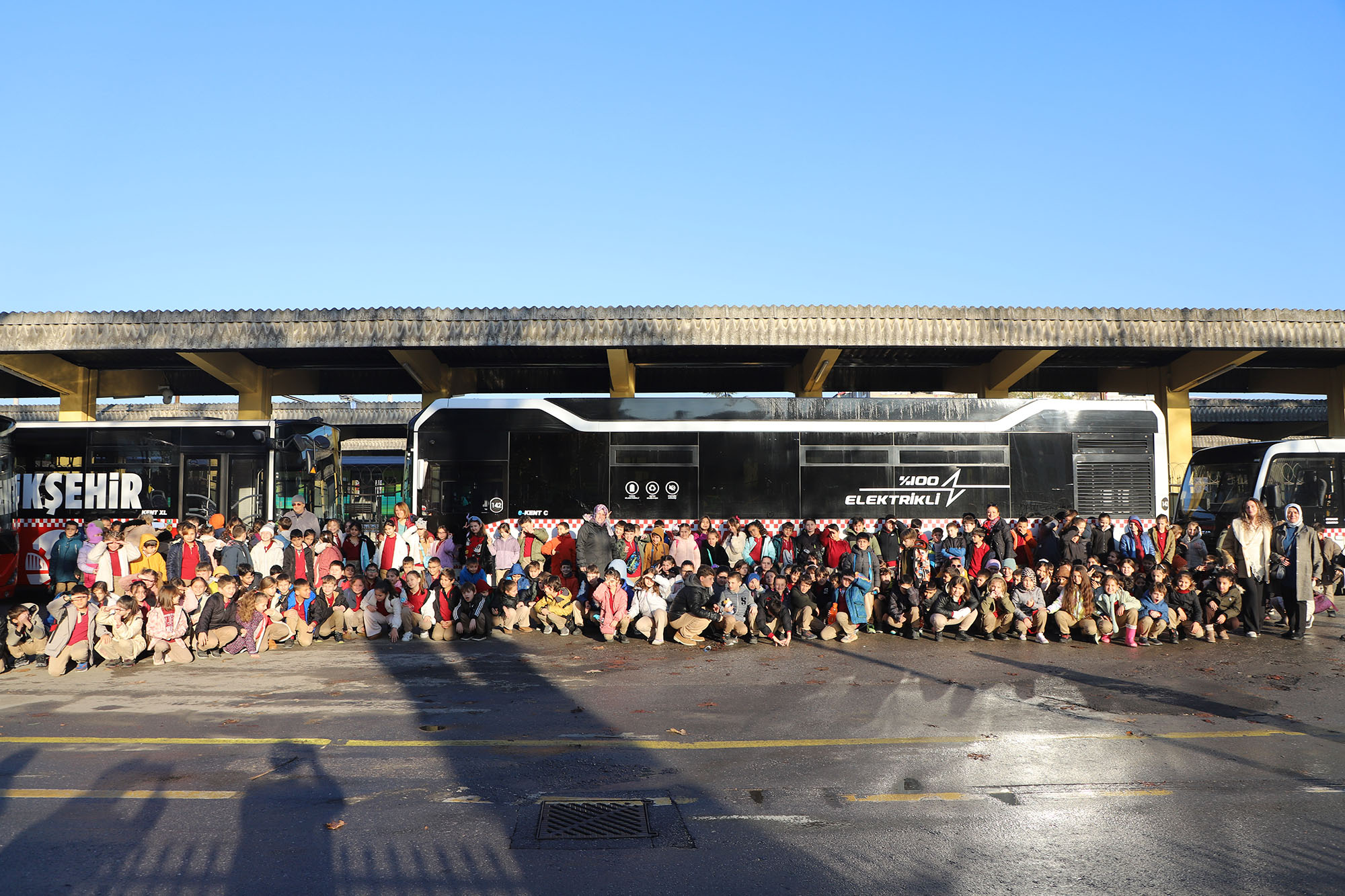 Çocuklardan yerinde toplu taşıma ve ulaşım incelemesi