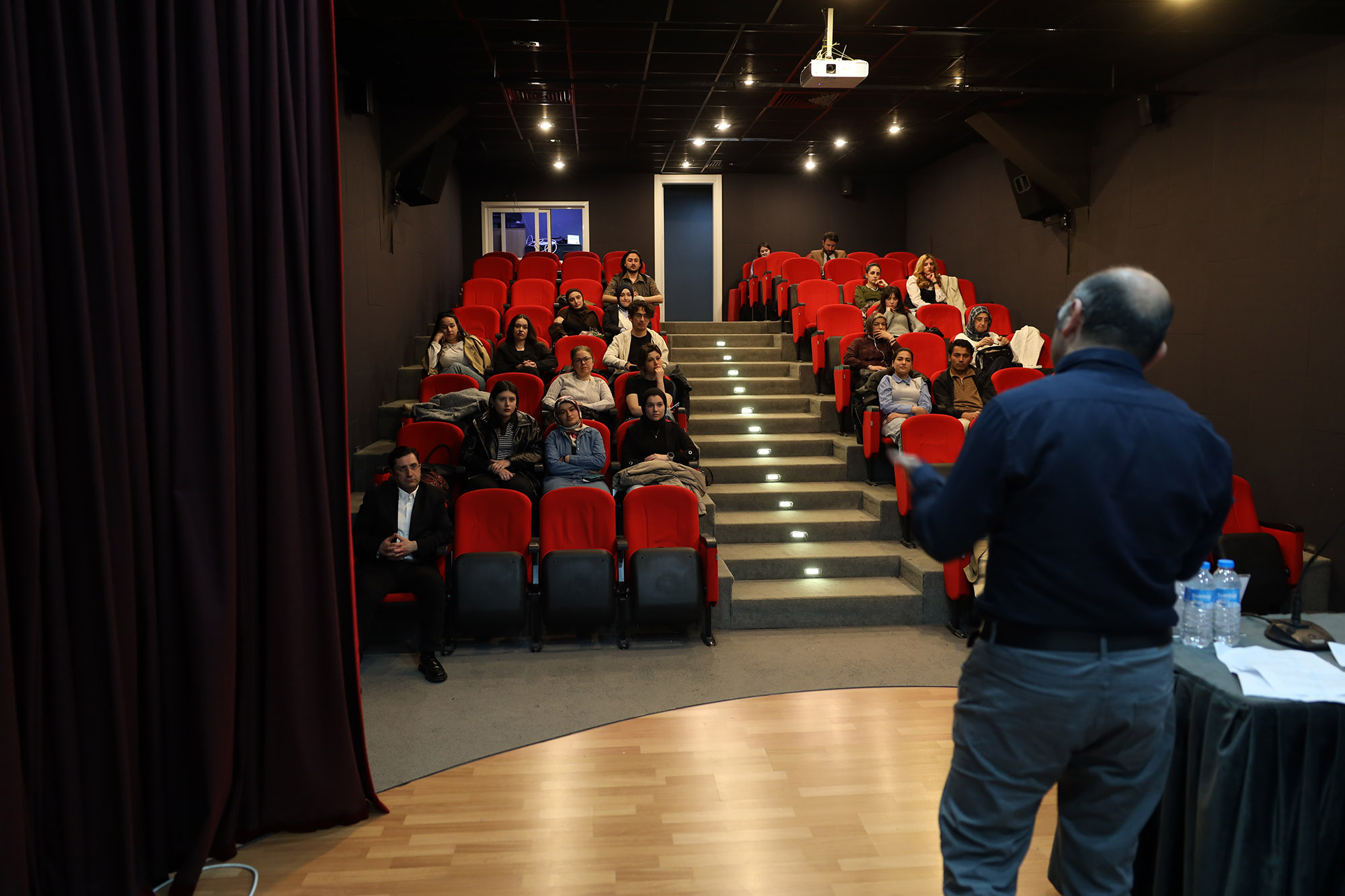 OSM’de “Siz, Yaşayanlar” gösterimi sonrası Roy Andersson söyleşisi