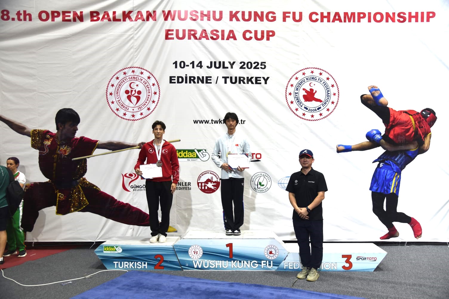 Büyükşehir’in ‘wushu kung fu’ takımından tarihi başarı: Madalya yağmuruna tuttular…