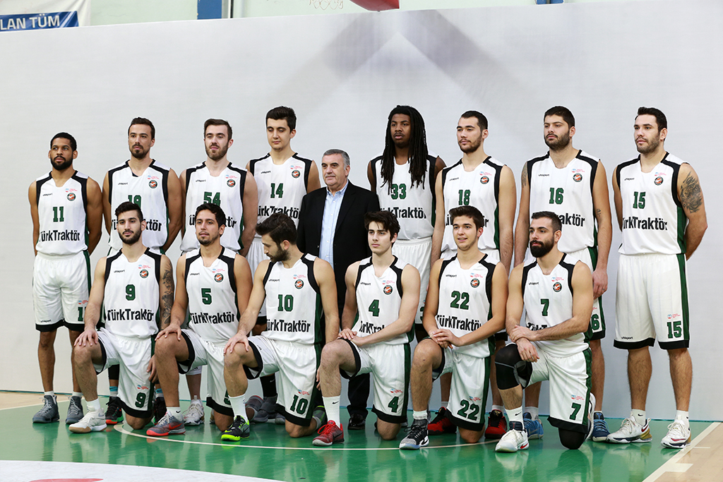 Şampiyonluk için salonda buluşalım