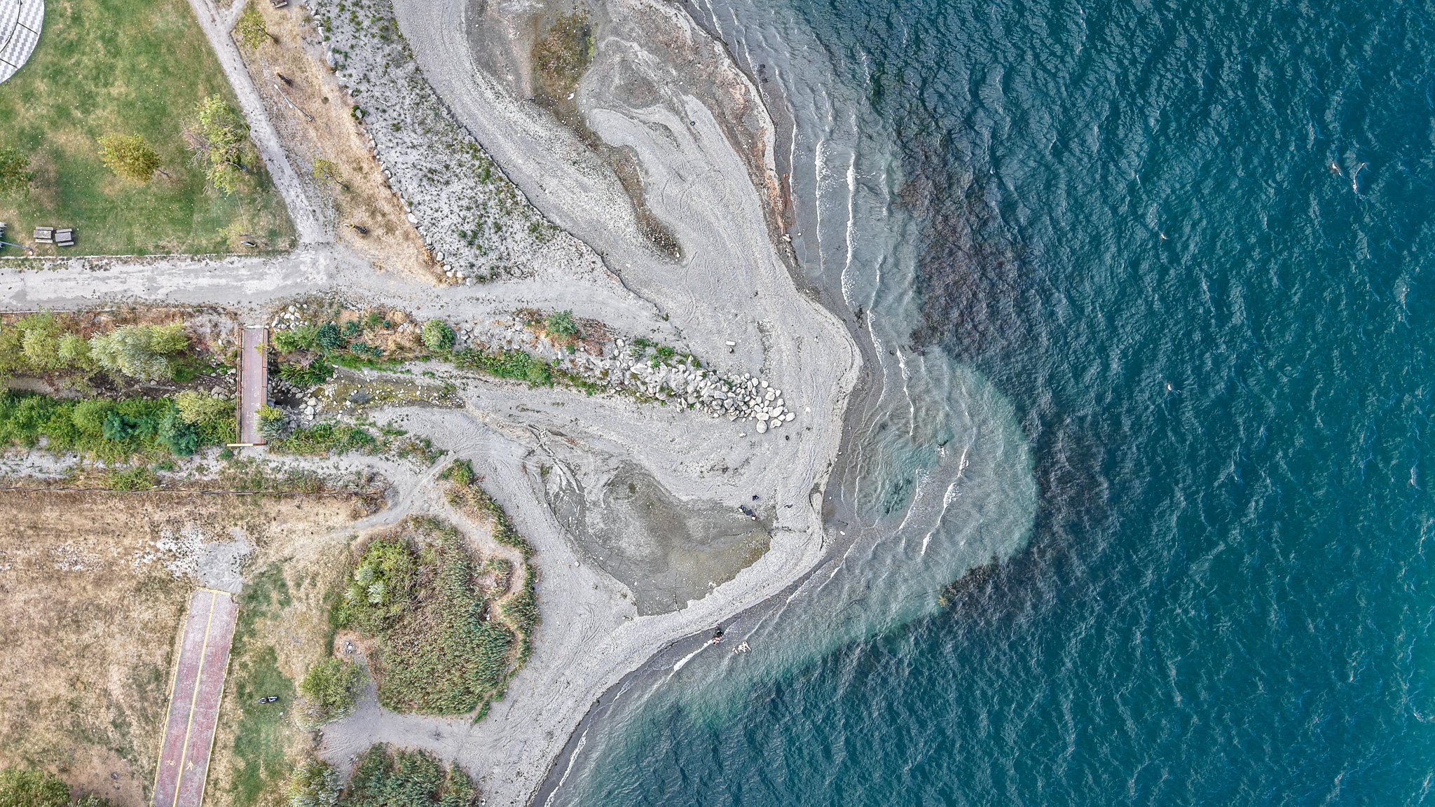 Çekilme yaşanan bölgelerde su yeniden yükseliyor