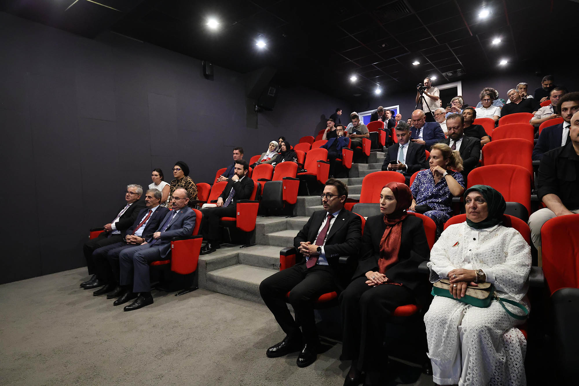 “Kanıt kitabı insanlığa çok büyük bir ders olacak”