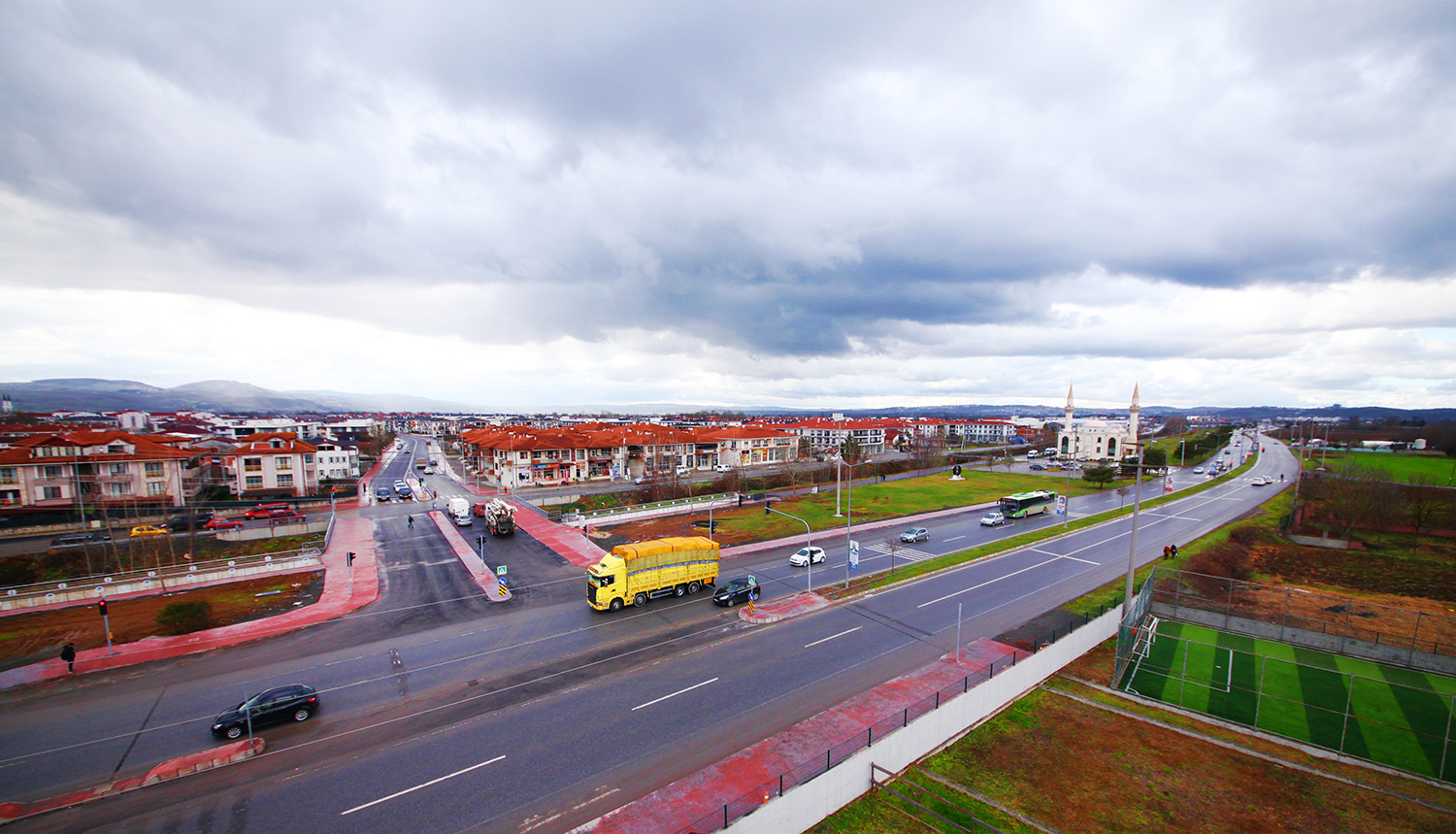 Köprü geçişli yol projesi hizmete başladı