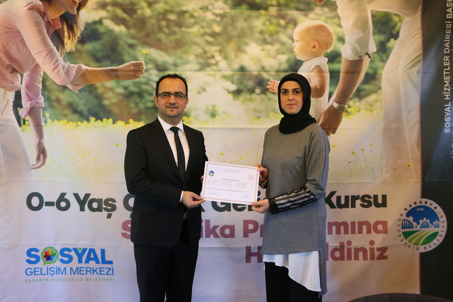 Çocuk Gelişimi Kurslarında sertifika heyecanı