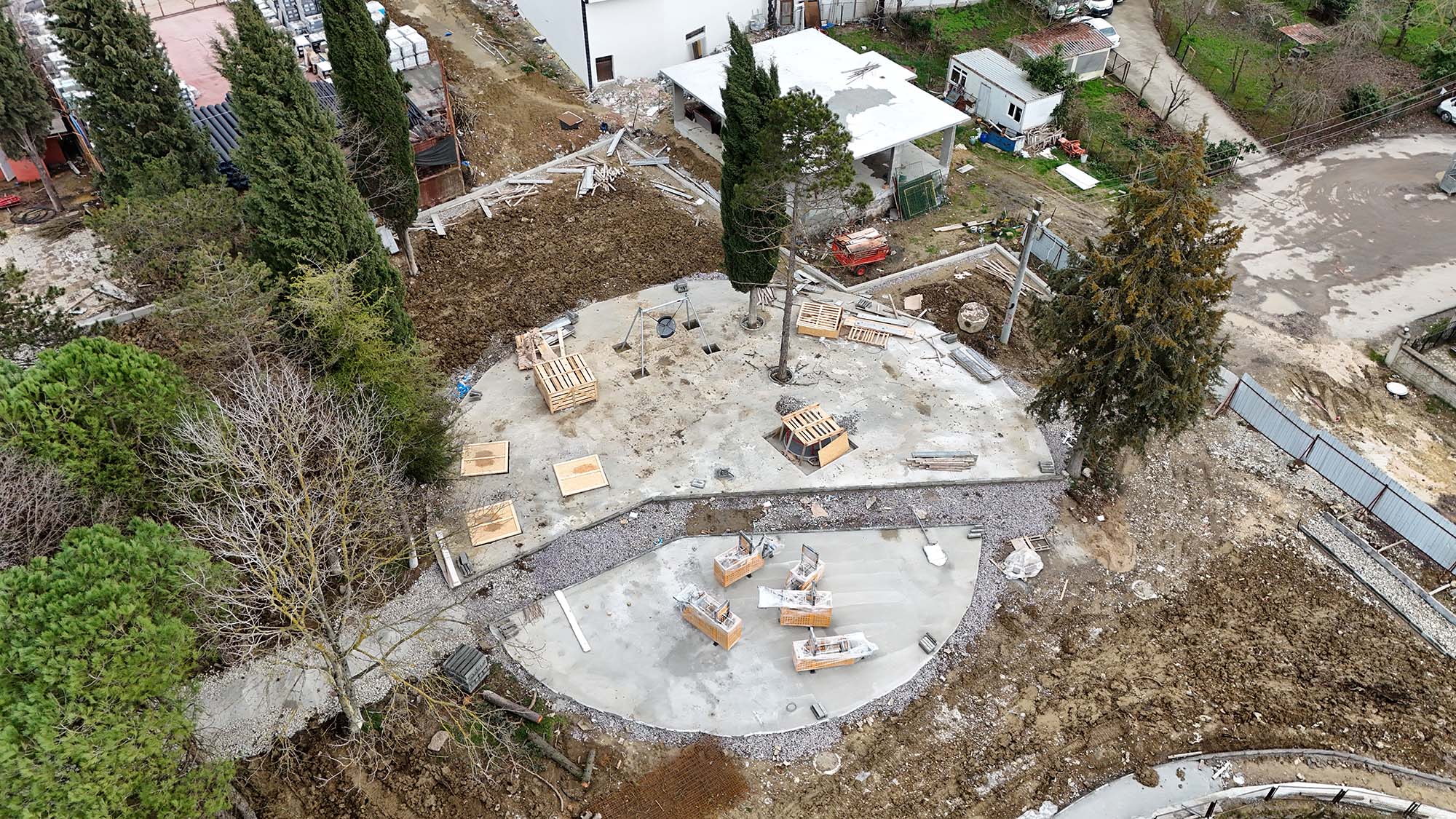 Kaynarca’nın yeni yaşam alanı olacak proje hız kazandı: Trambolinler, 3 pota basket sahası ve kaykay pisti…