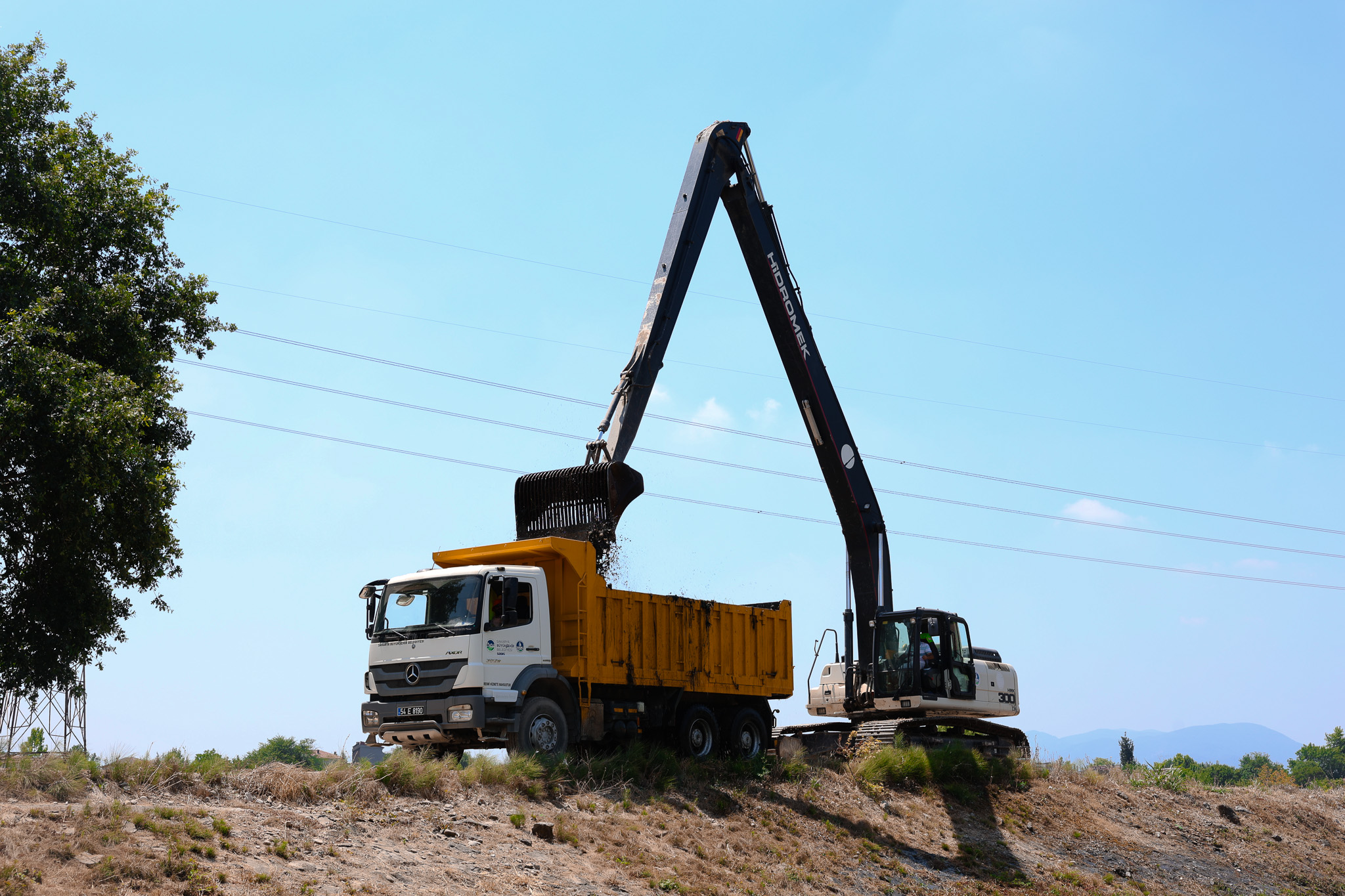 Çark Deresi’nde detaylı temizlik çalışmaları başladı