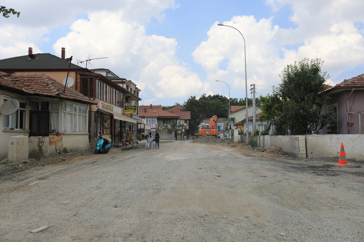 32 Evler Mahallesi’nde son etap için asfalt öncesi hazırlık başladı