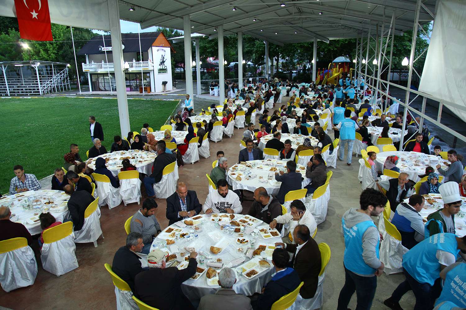 Söğütlü’de kardeşlik iftarı