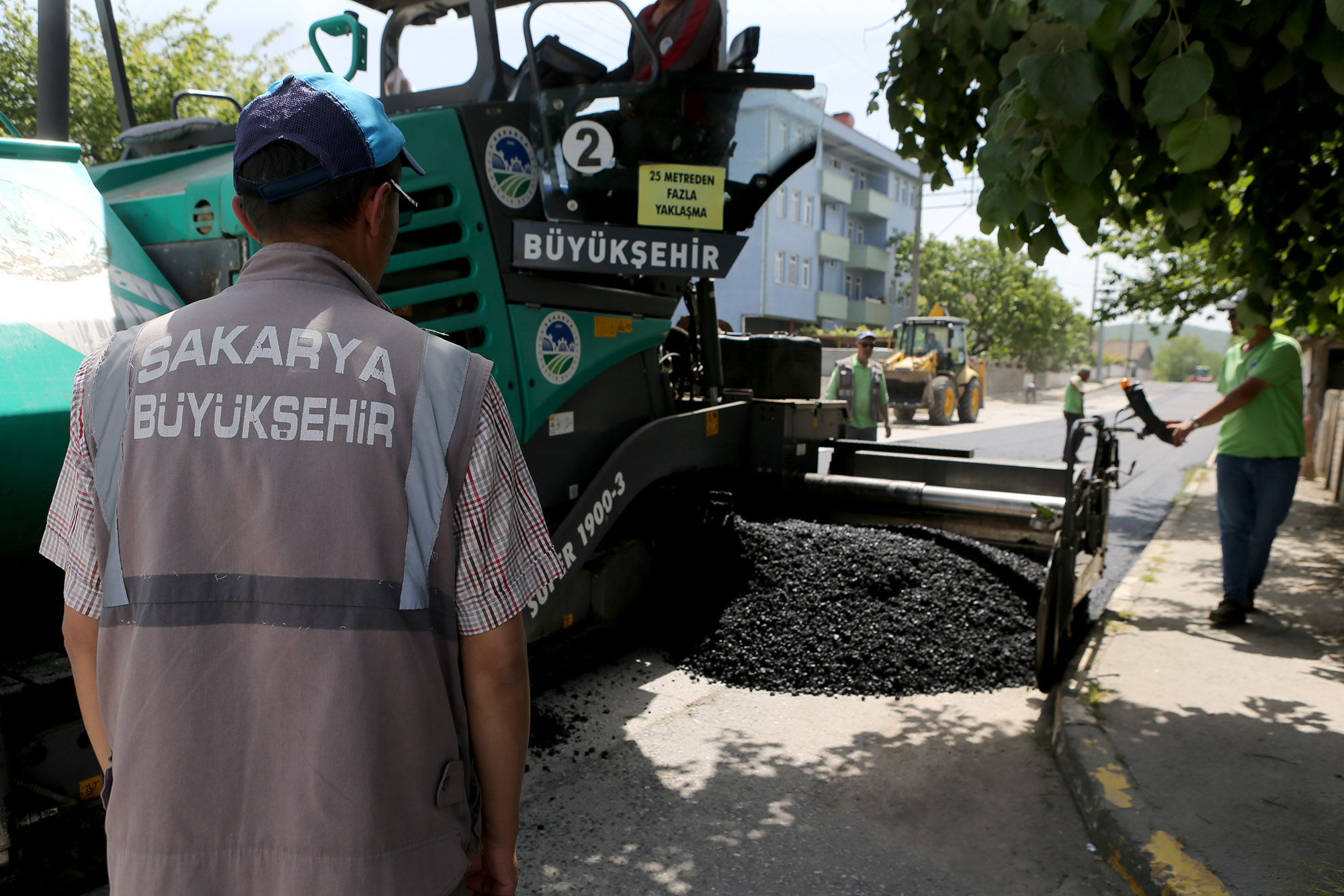 Söğütlü’de asfalt çalışmaları hız kazandı