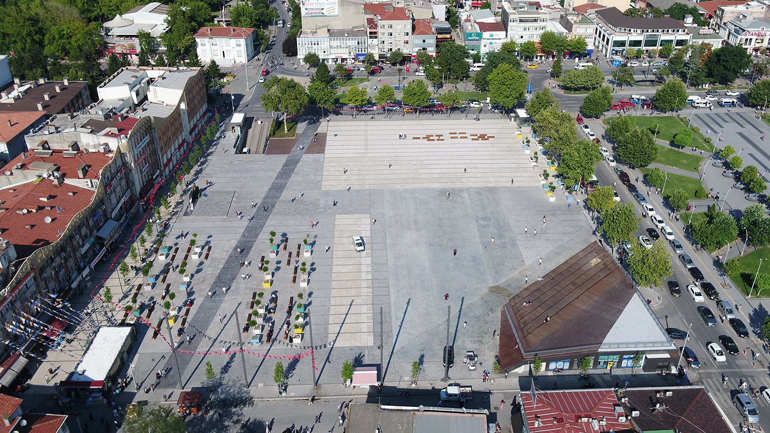 Büyükşehir finale gidemeyenler için dev ekran kuruyor