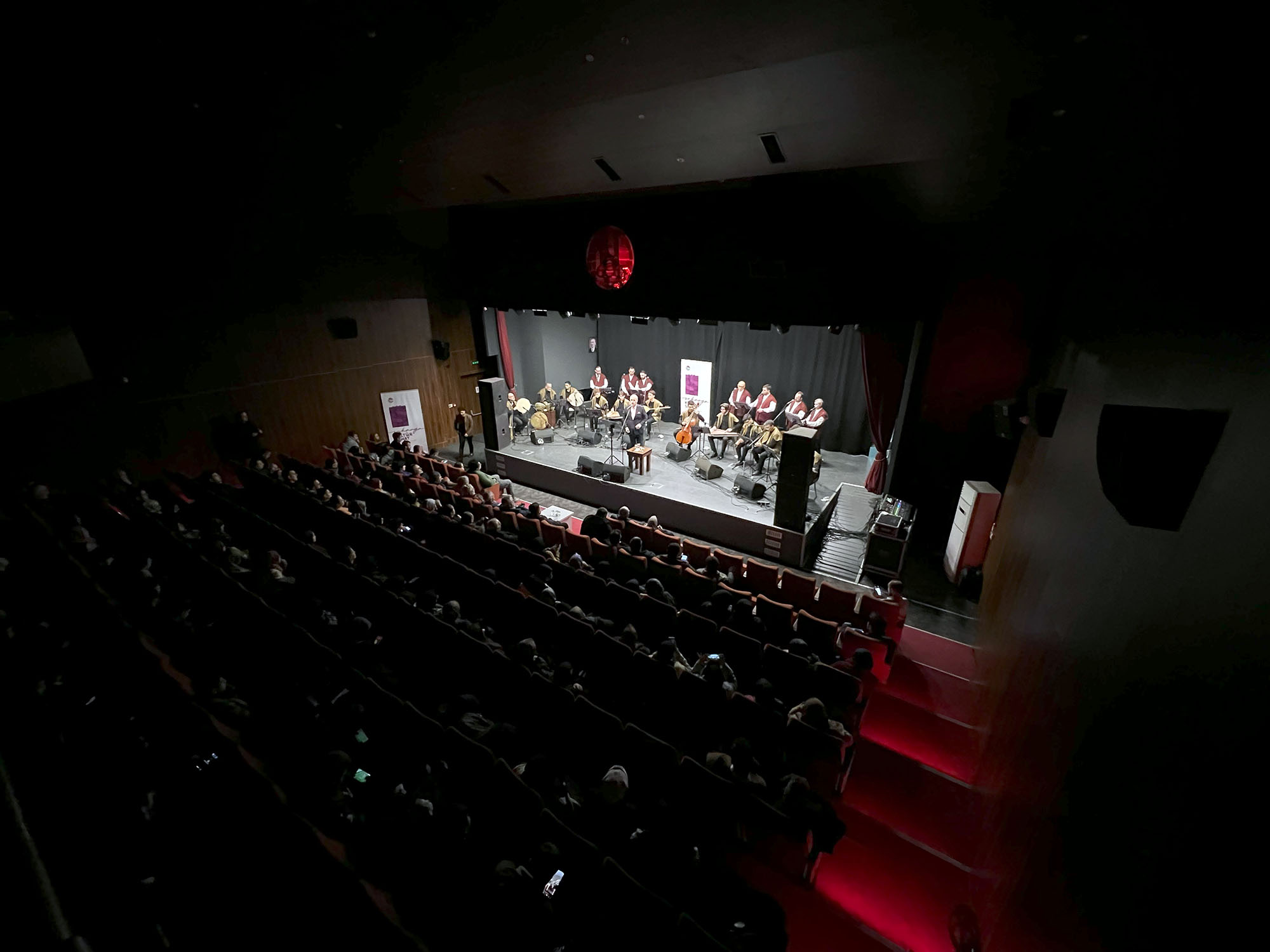 İlahilerle dolu gecede Ramazan’ın manevi ruhu hissedildi