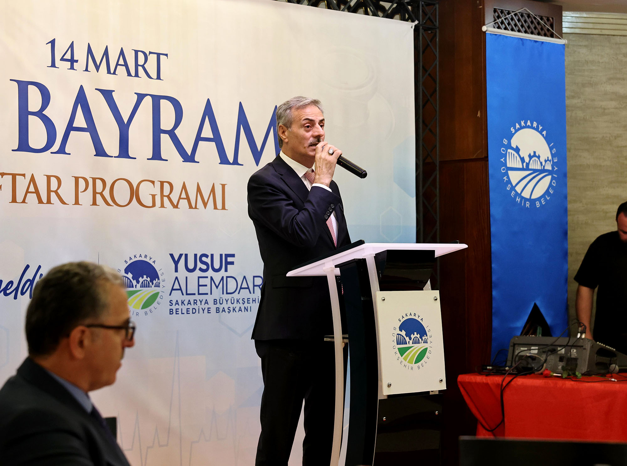 “Fedakârlıklarınızın en yakın tanıklarıyız”