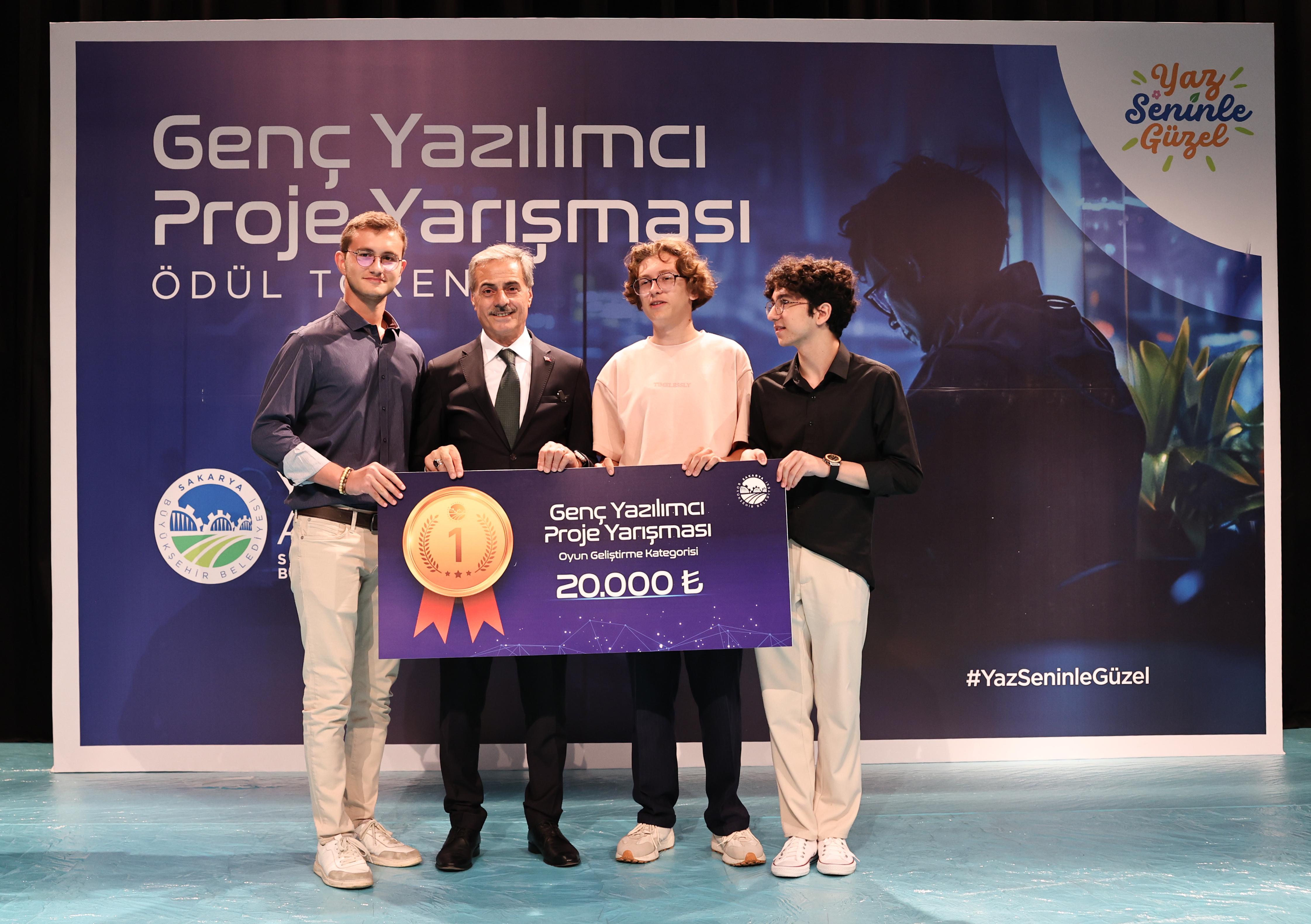 “Takip eden değil, tasarlayan, üreten, yön veren bir gençliğimiz var”