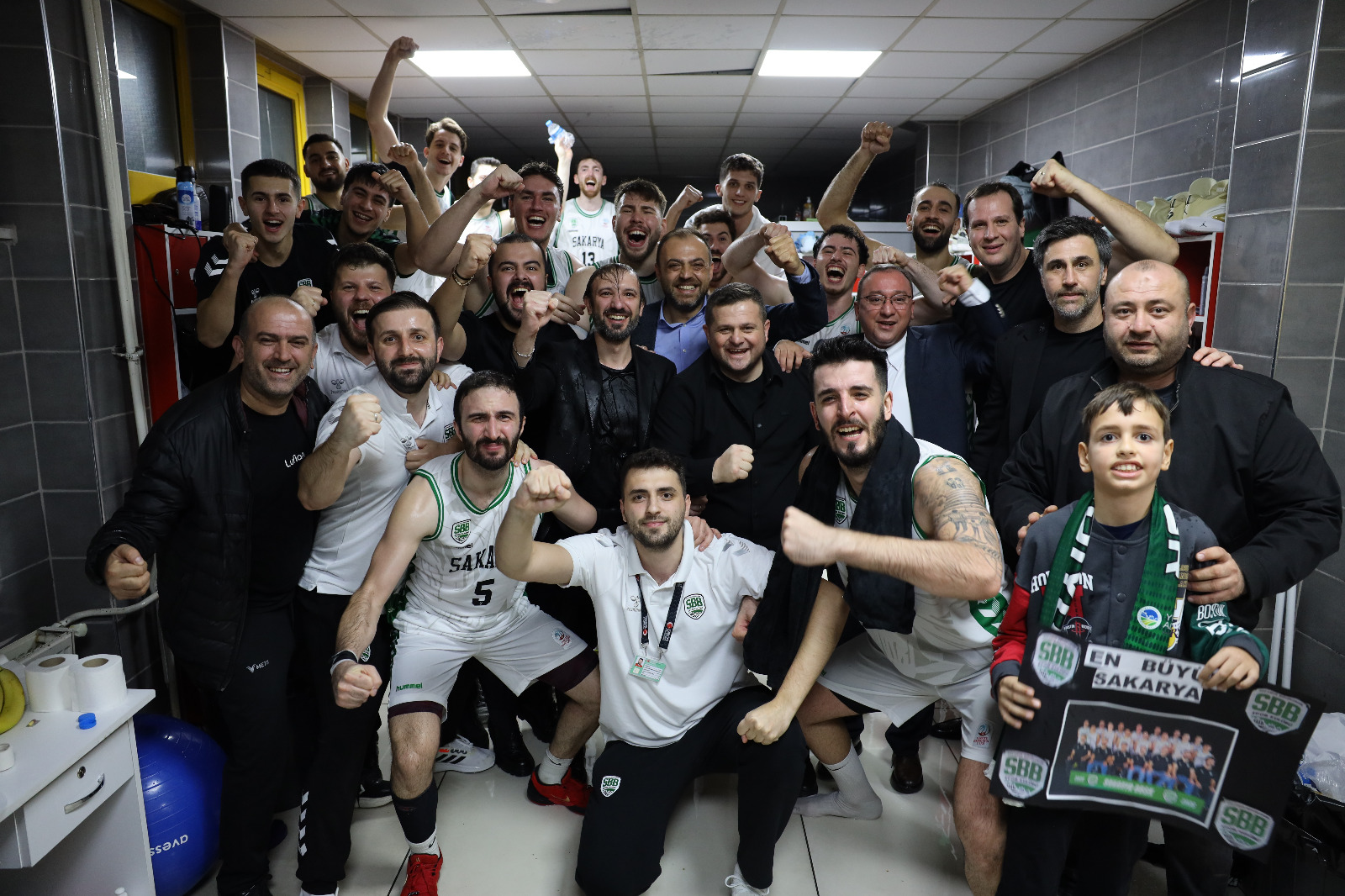 Basketbol, namağlup serisini 9 maça çıkardı: 80-63