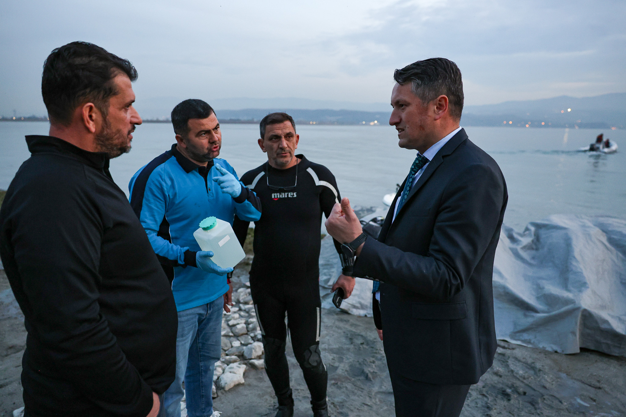 SASKİ Sapanca Gölü’ndeki o noktada incelemenin sonucunu paylaştı: “Yapılan incelemede olumsuz bir duruma rastlanmadı” 