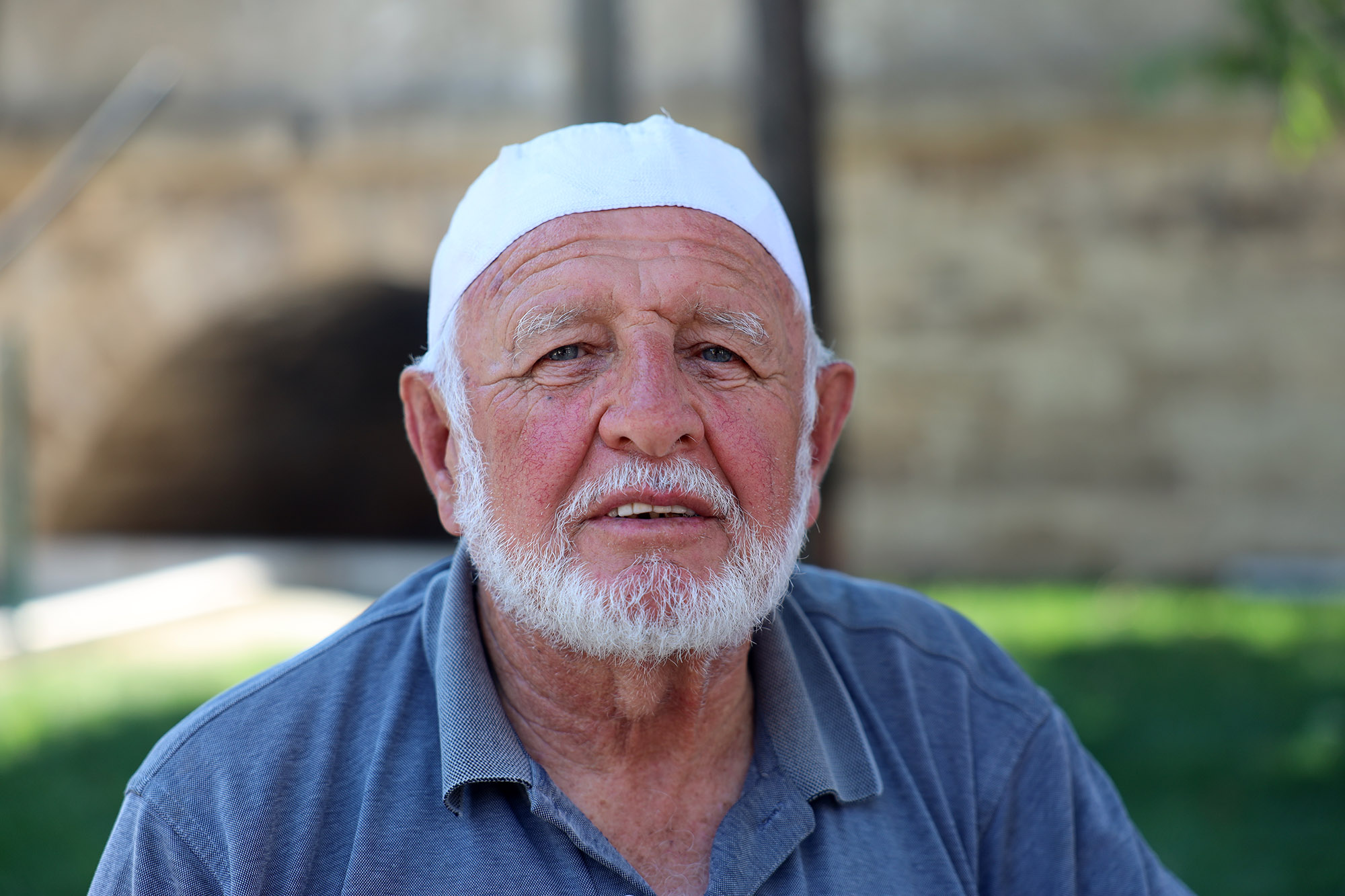 Alifuatpaşa Merkez Camii'nin çevresi yepyeni bir görünüme kavuştu