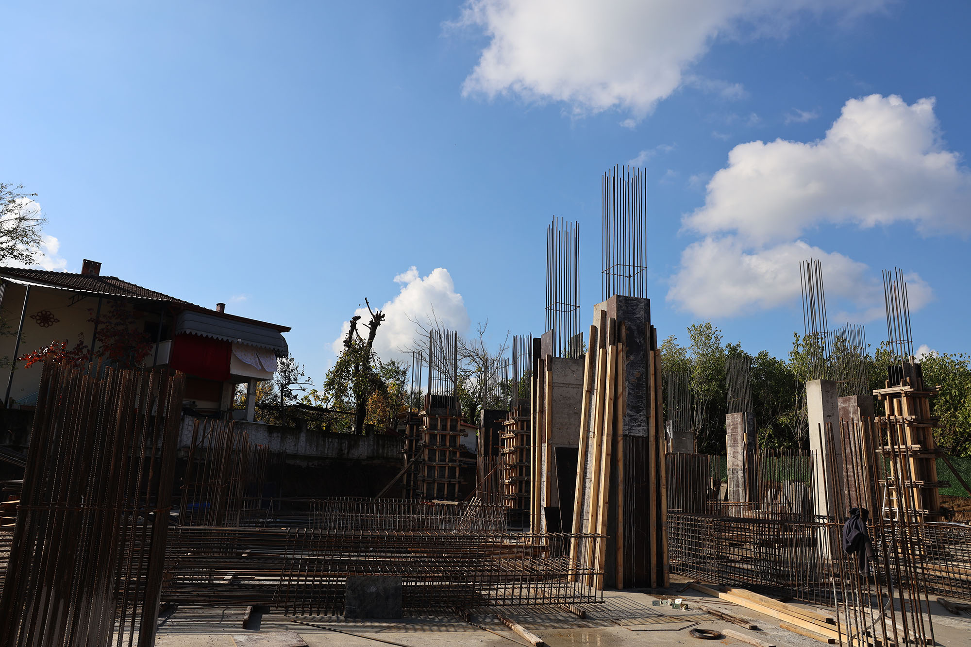 Karapürçek’in sosyal yaşamına değer katacak proje hızla yükseliyor