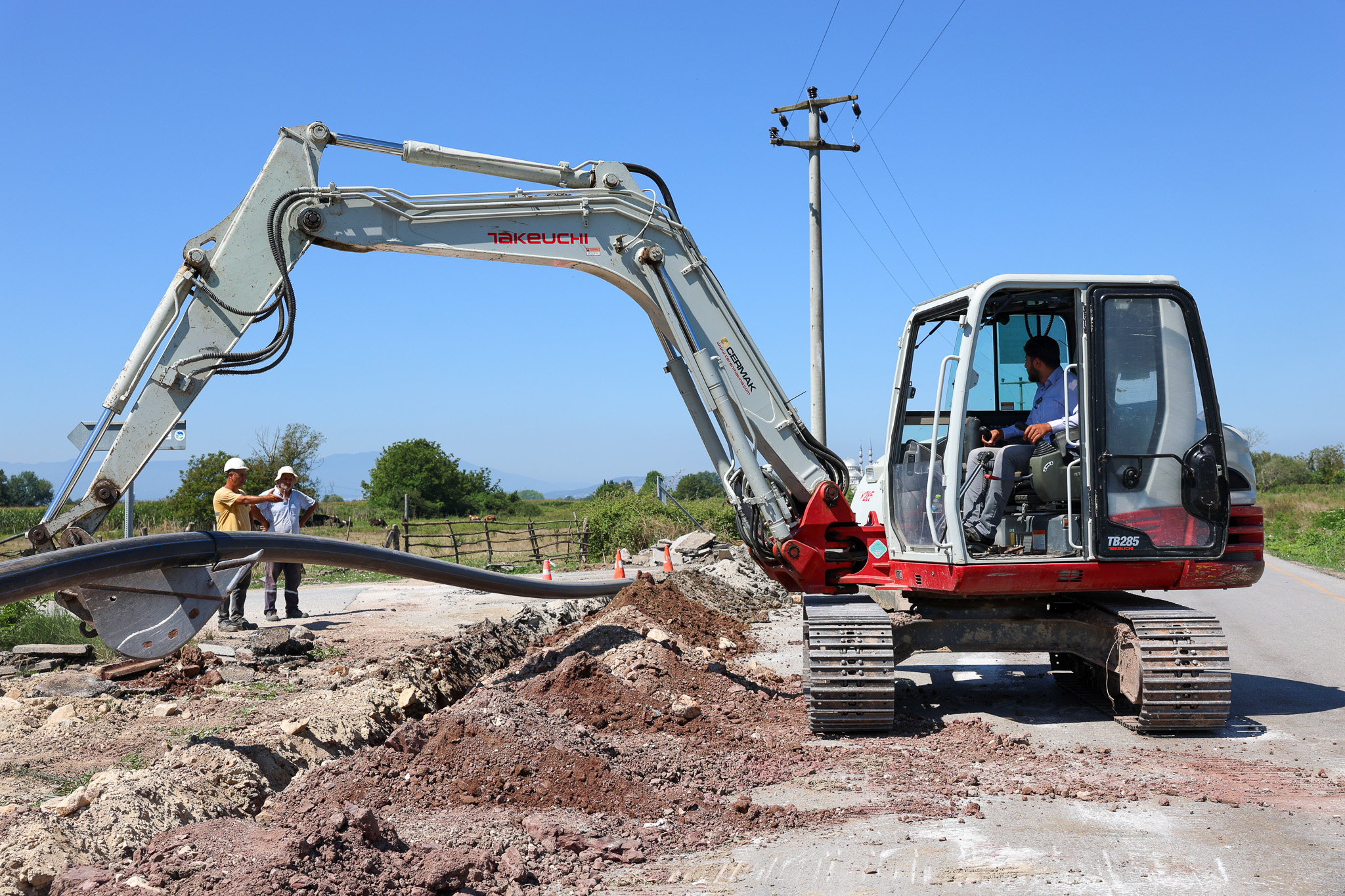 Yeşilyurt ve İlyaslar mahallelerine 3 bin 200 metrelik yeni içme suyu hattı