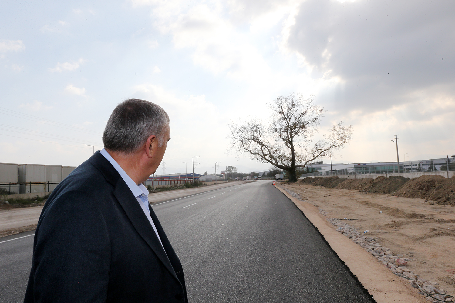 Duble yol güzergahı Çınar Ağacı için değişti