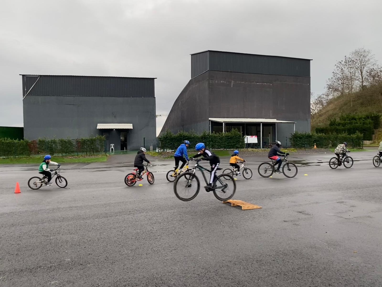 Vadinin zorlu yamaçlarında geleceğin şampiyon pedalları yetişiyor