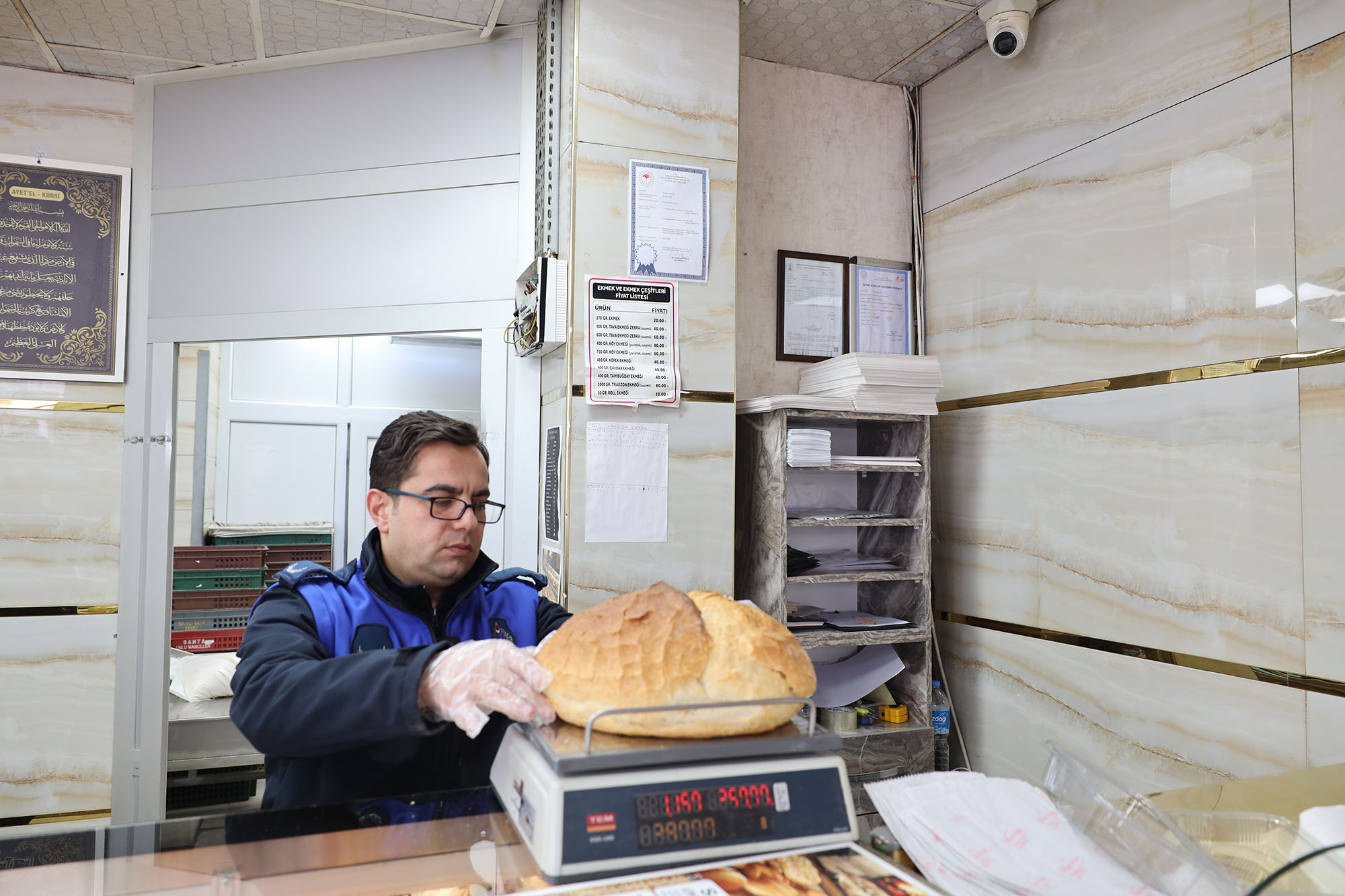 Büyükşehir Zabıtası Ramazan öncesi fırınları tek tek denetledi