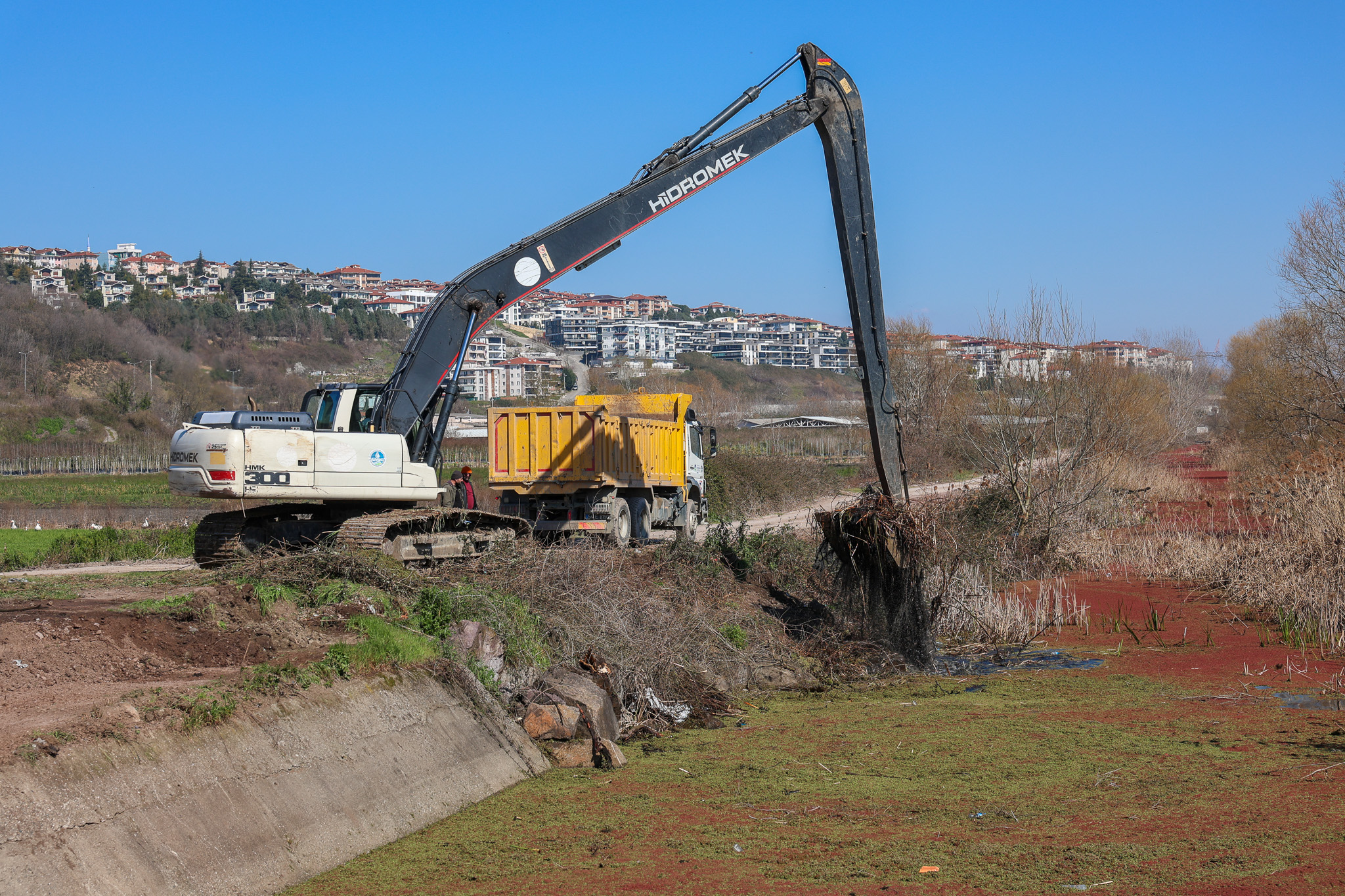 Çark Deresi’nin 5 kilometrelik güzergâhı titizlikle temizleniyor