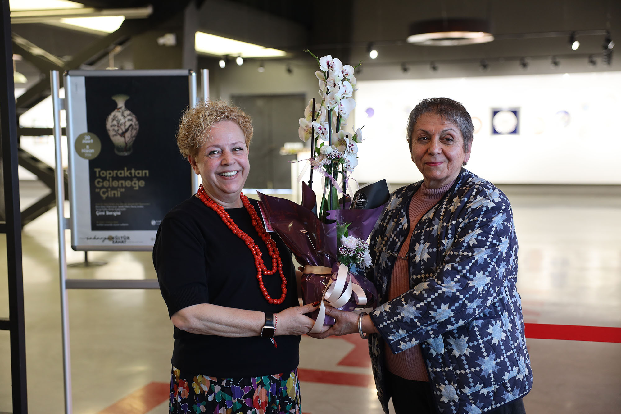 Genç sanatçıların hazırladığı “Topraktan Geleneğe Çini” sergisi OSM’de açıldı