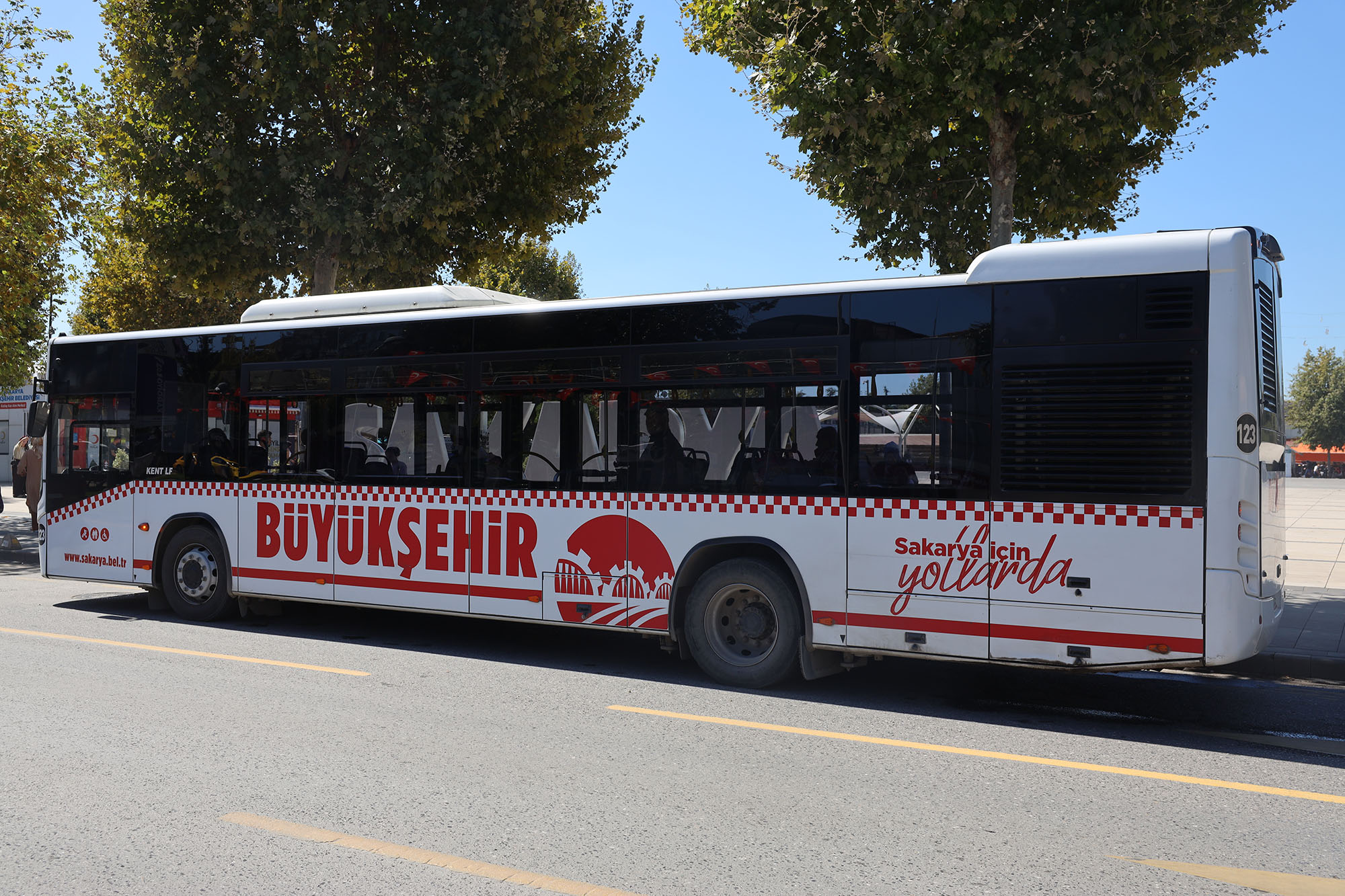 Sakarya’nın ulaşımında yeni devir: Son teknoloji otobüsler için 450 milyon TL’lik yatırım geliyor